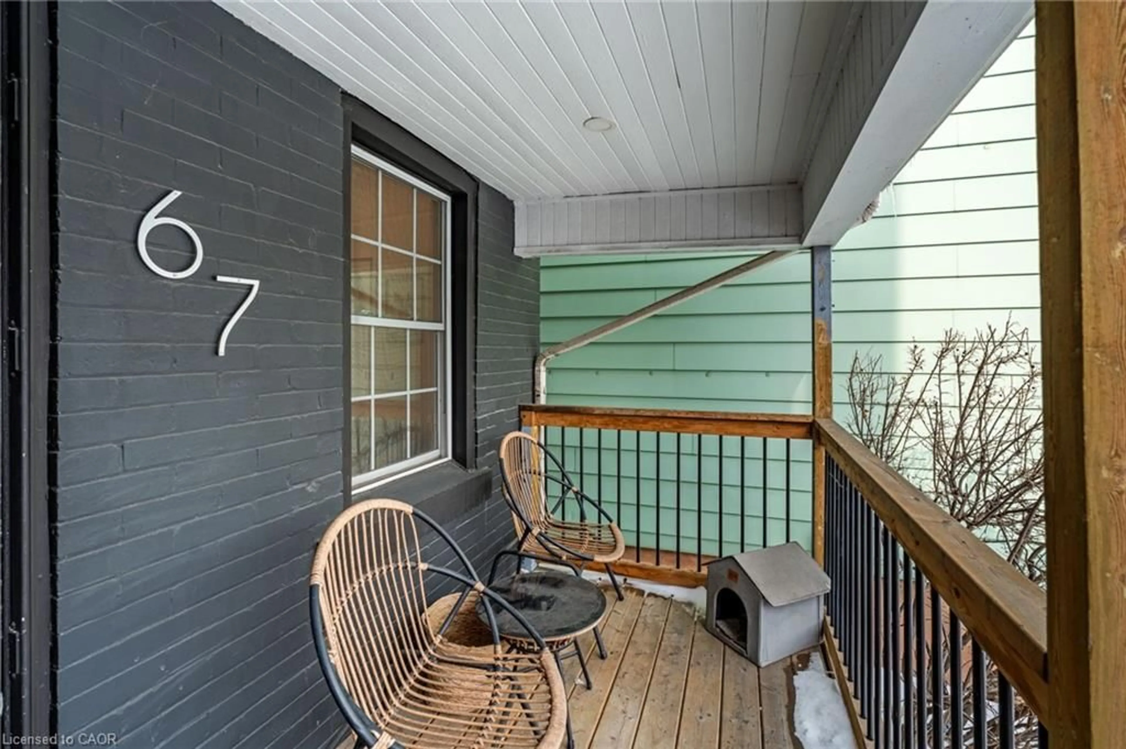 Patio, street for 67 Glendale Ave, Hamilton Ontario L8L 7J6