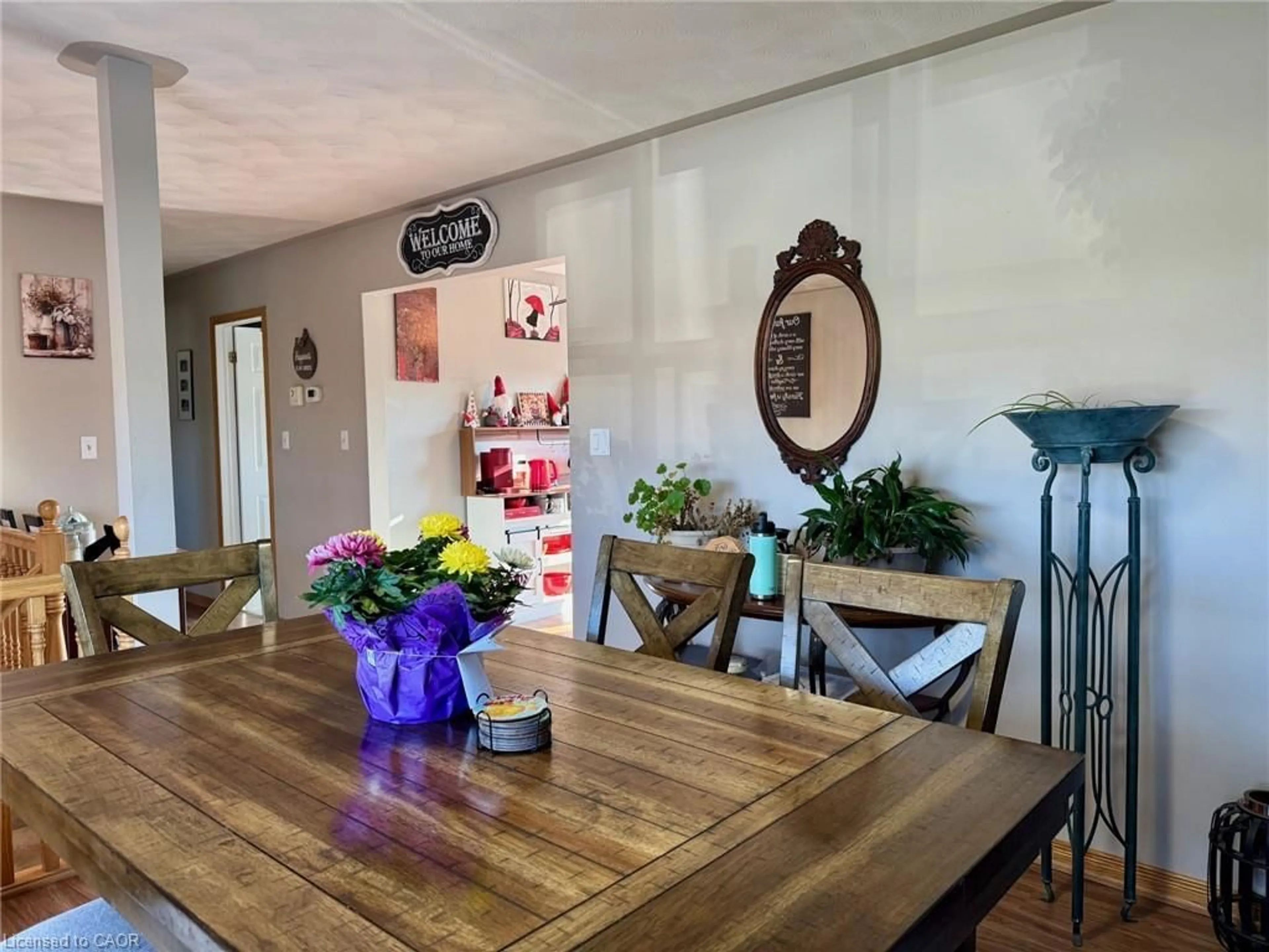 Dining room, wood/laminate floor for 13 Hawtrey Rd, Delhi Ontario N4B 2W5