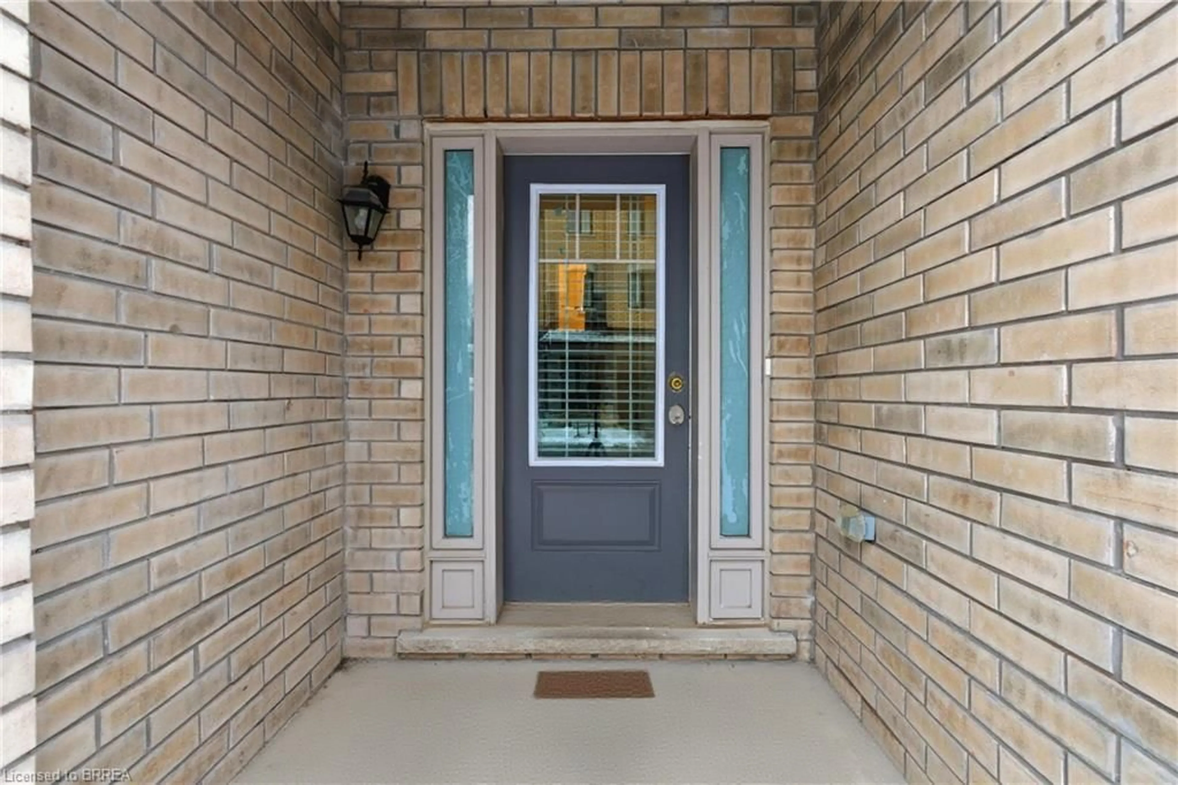 Indoor entryway for 68 First St #3, Orangeville Ontario L9W 2E4