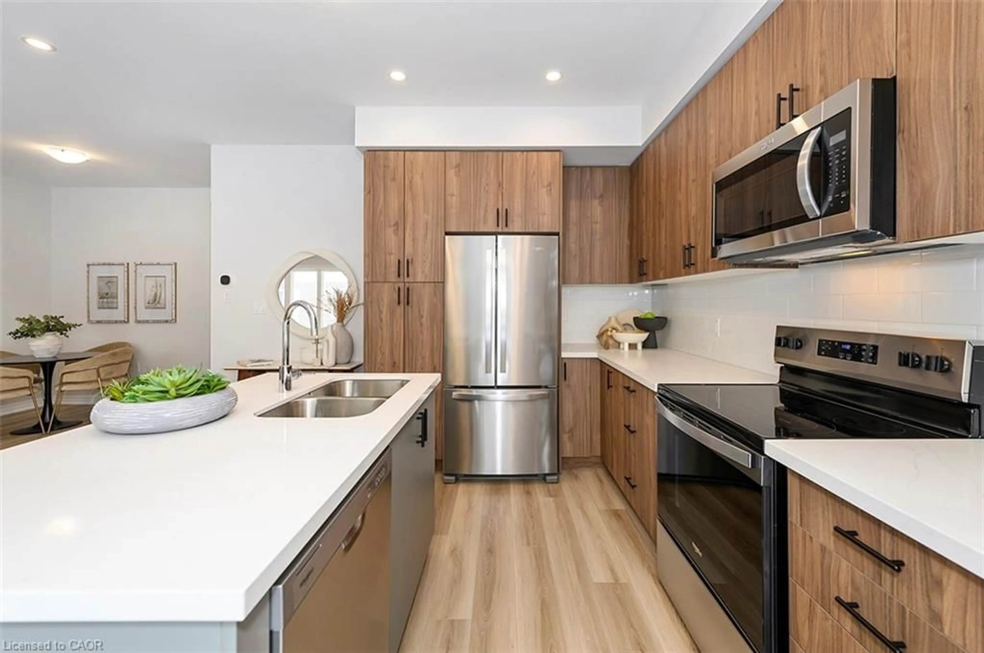 Open concept kitchen, unknown for 205 Thames Way #28, Hamilton Ontario L0R 1W2