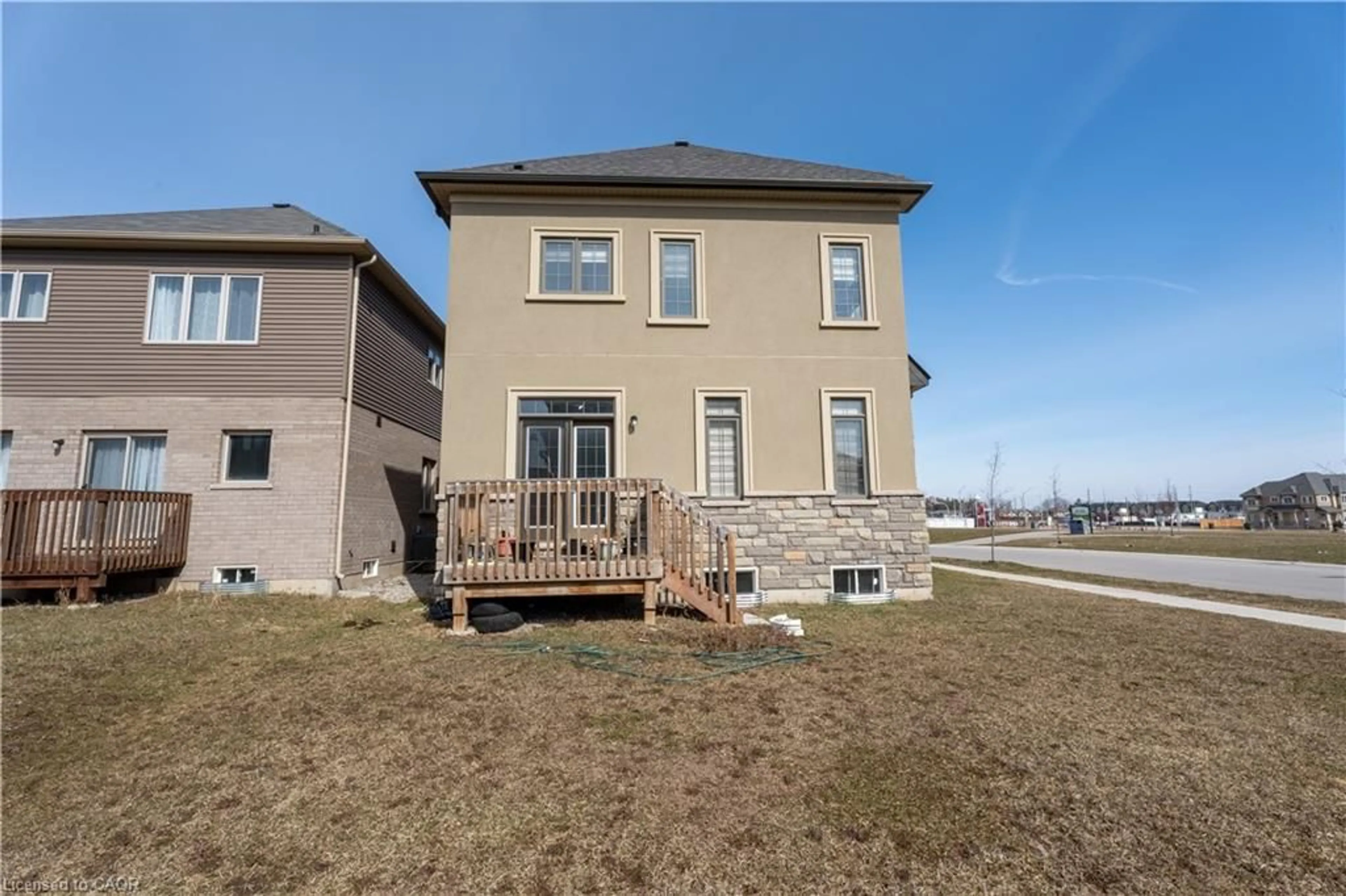 A pic from outside/outdoor area/front of a property/back of a property/a pic from drone, street for 92 Scenic Ridge Gate, Paris Ontario N3L 3E3