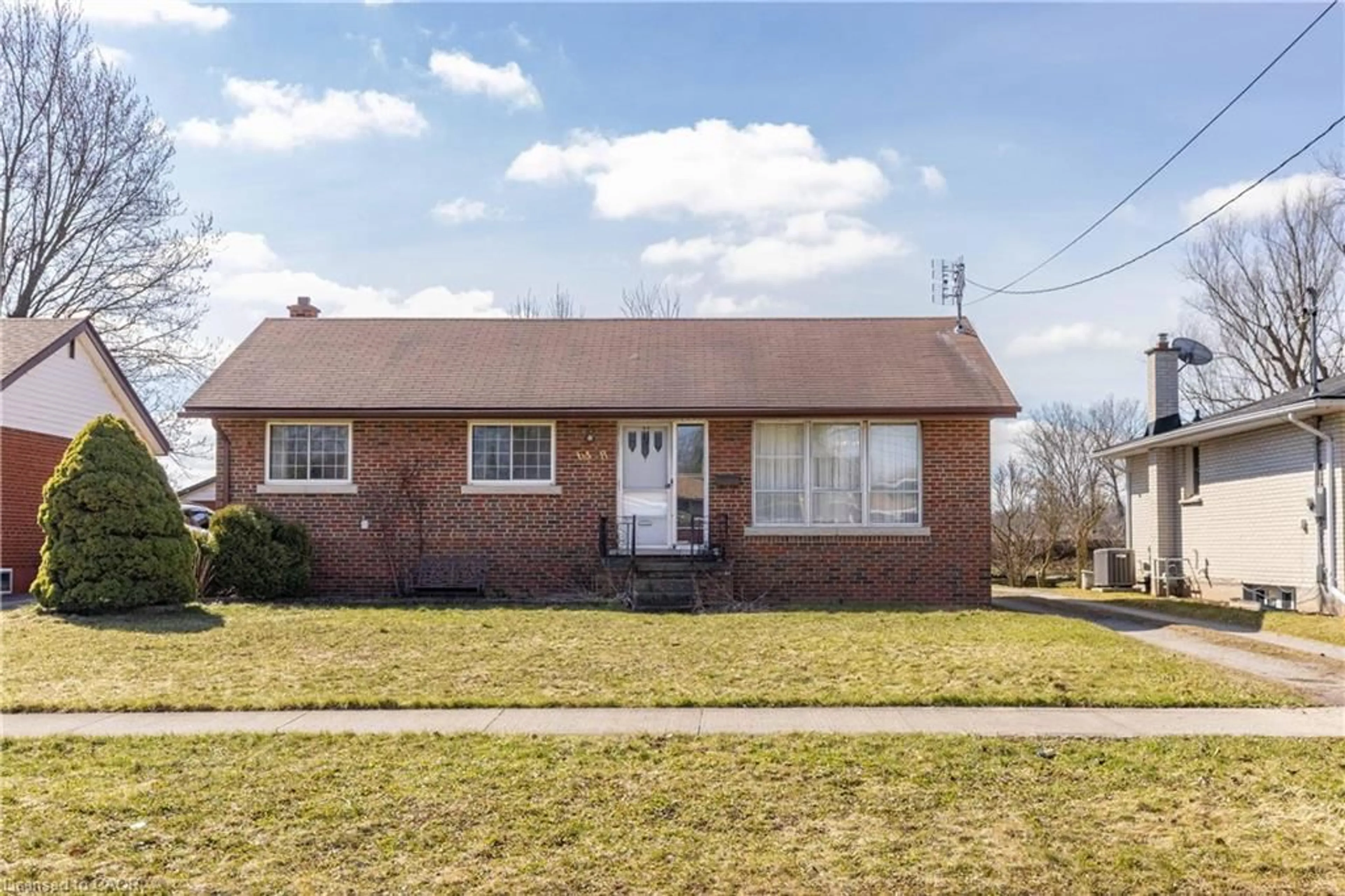 Home with brick exterior material, street for 6438 Wendy Dr, Niagara Falls Ontario L2G 3H6