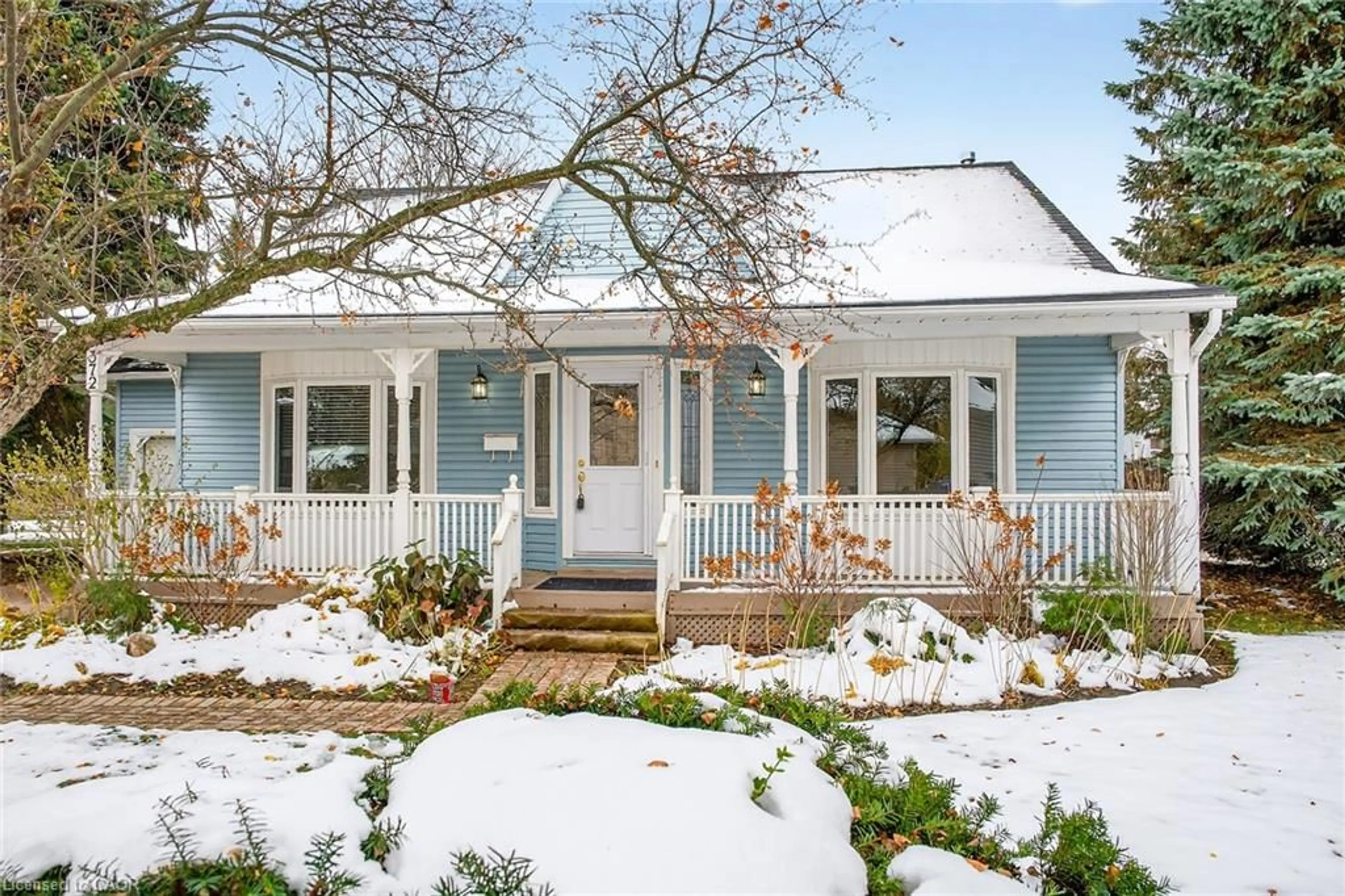 Home with vinyl exterior material, street for 372 Silverbirch Blvd, Mount Hope Ontario L0R 1W0