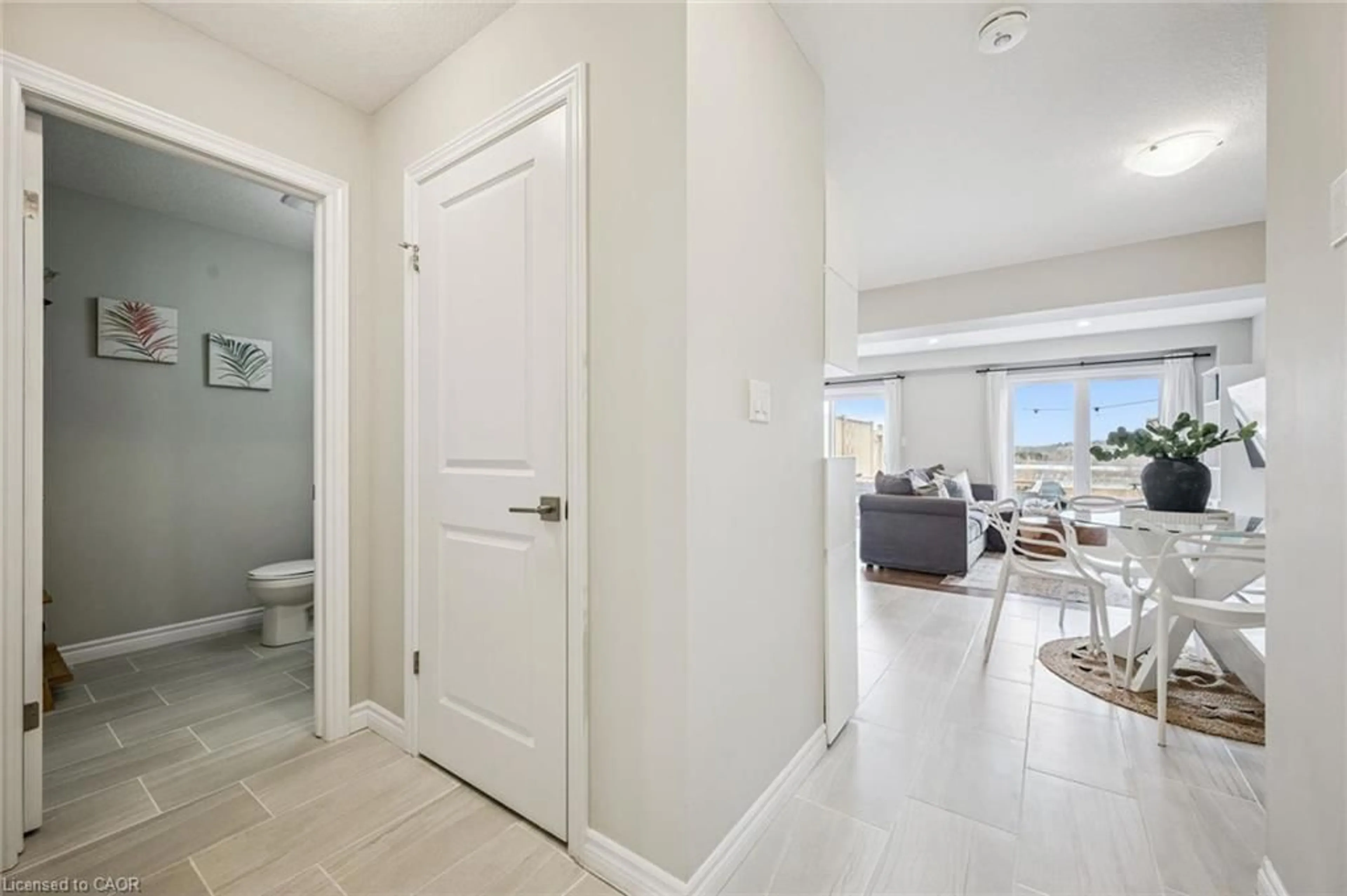 Indoor entryway for 54 Miranda Path, Elmira Ontario N3B 0A1