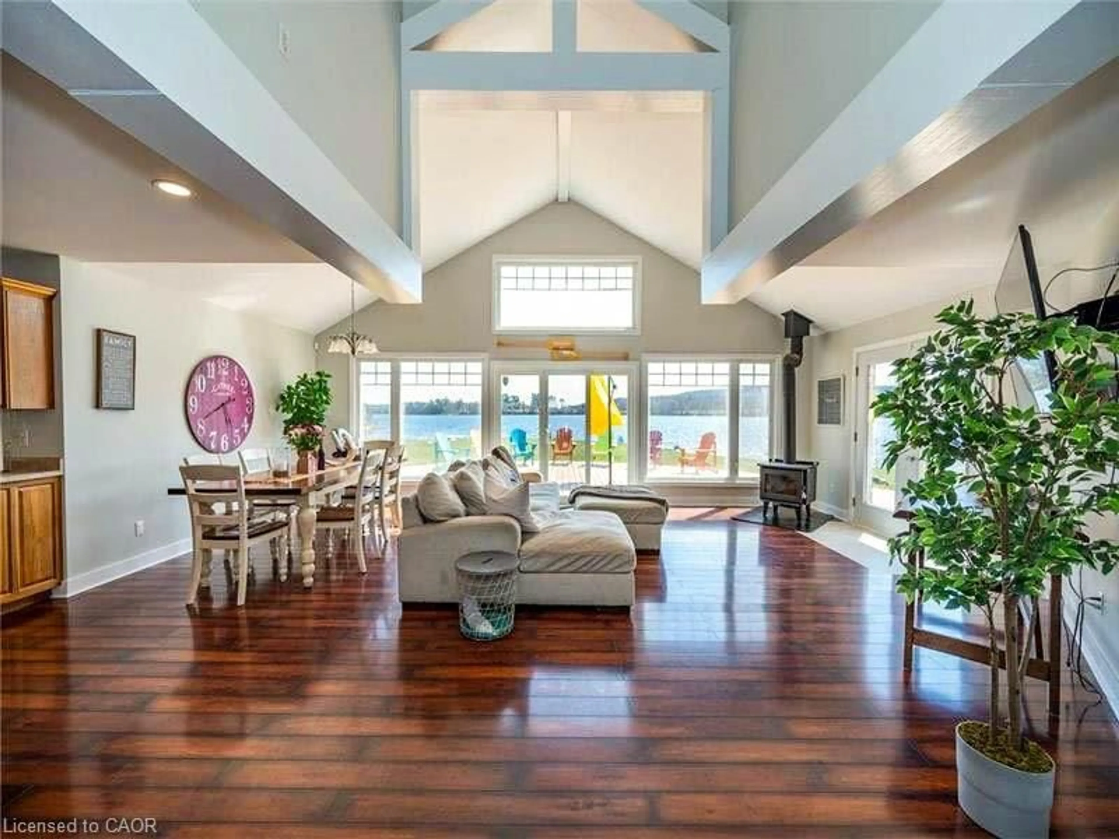 Unknown for 137 Lakeshore Dr, Barry's Bay Ontario K0J 1B0