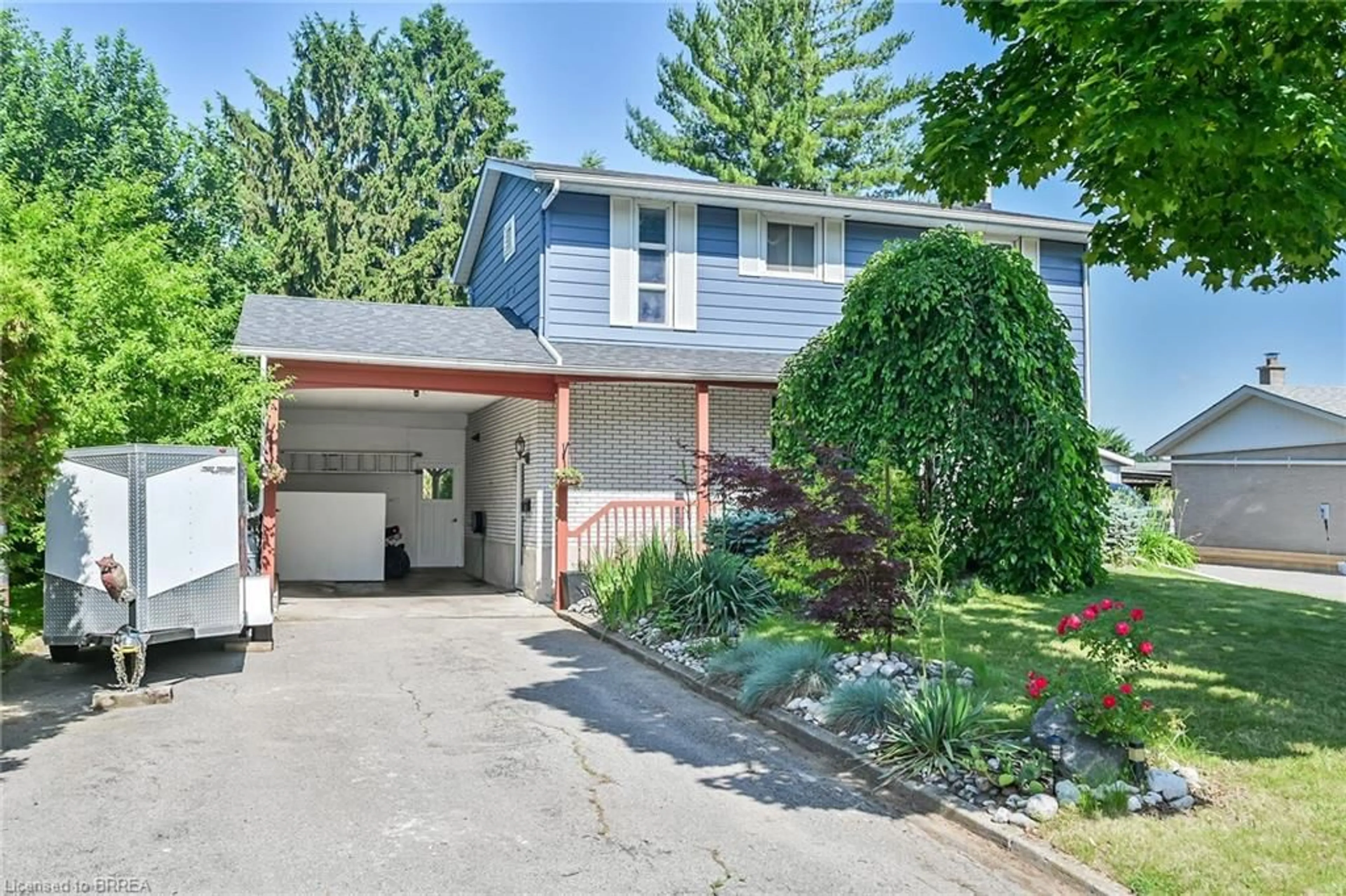 Home with vinyl exterior material, street for 56 Forsythe Ave, Brantford Ontario N3R 3L7