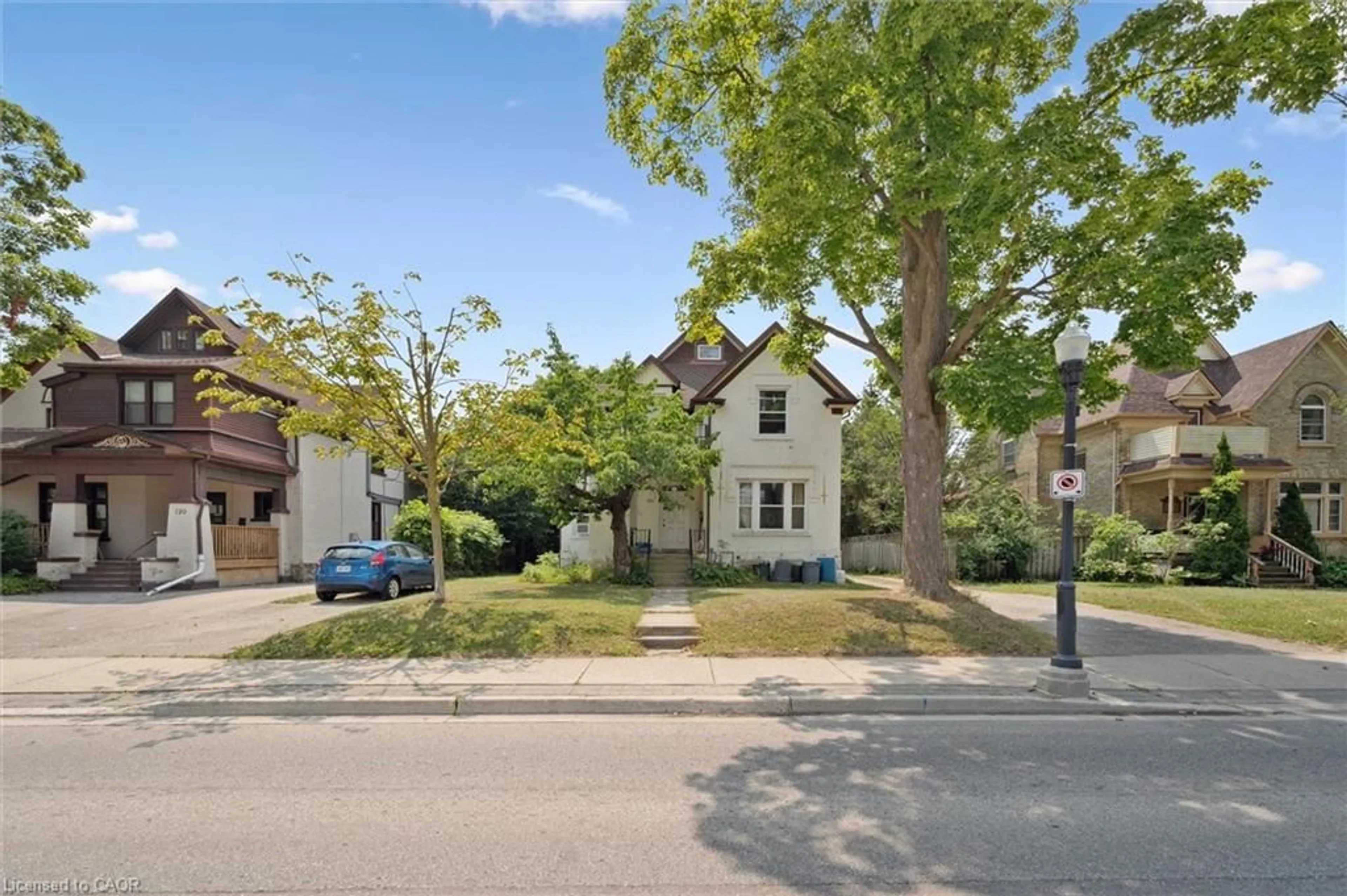 A pic from outside/outdoor area/front of a property/back of a property/a pic from drone, street for 133 Joseph St, Kitchener Ontario N2G 1J5