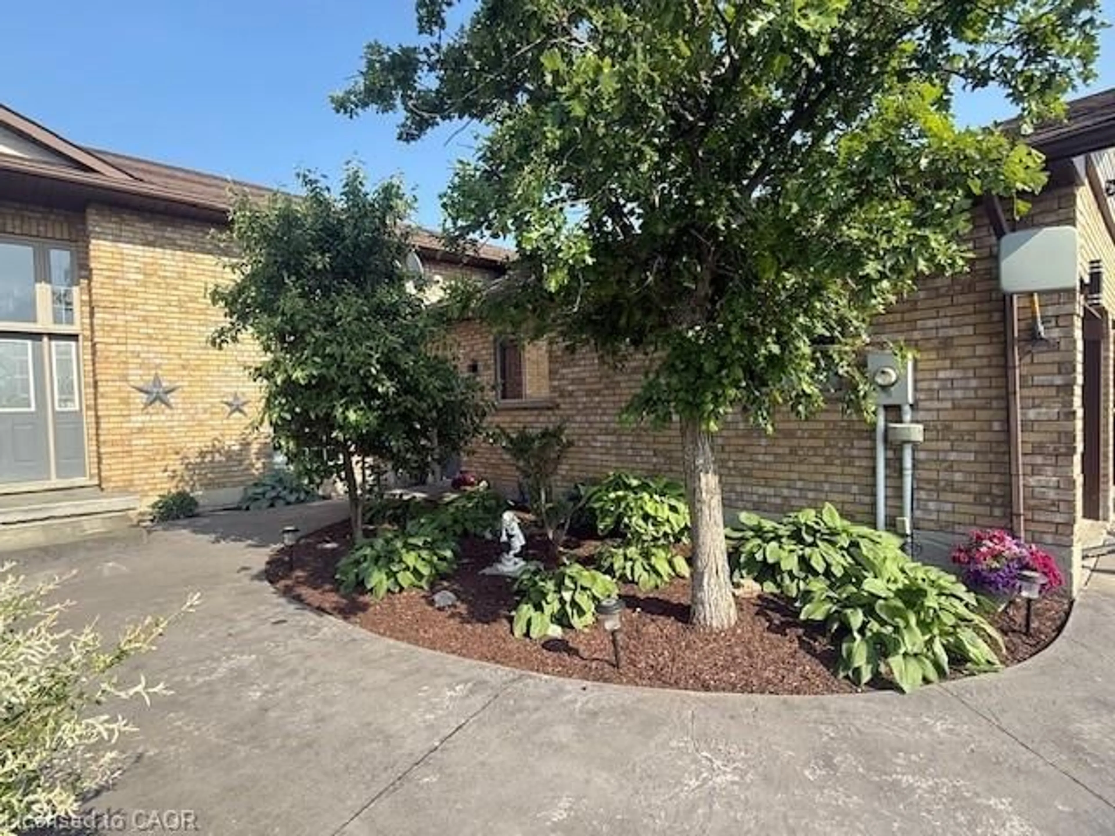 A pic from outside/outdoor area/front of a property/back of a property/a pic from drone, street for 1292 Concession 11 Rd, Hagersville Ontario N0A 1E0