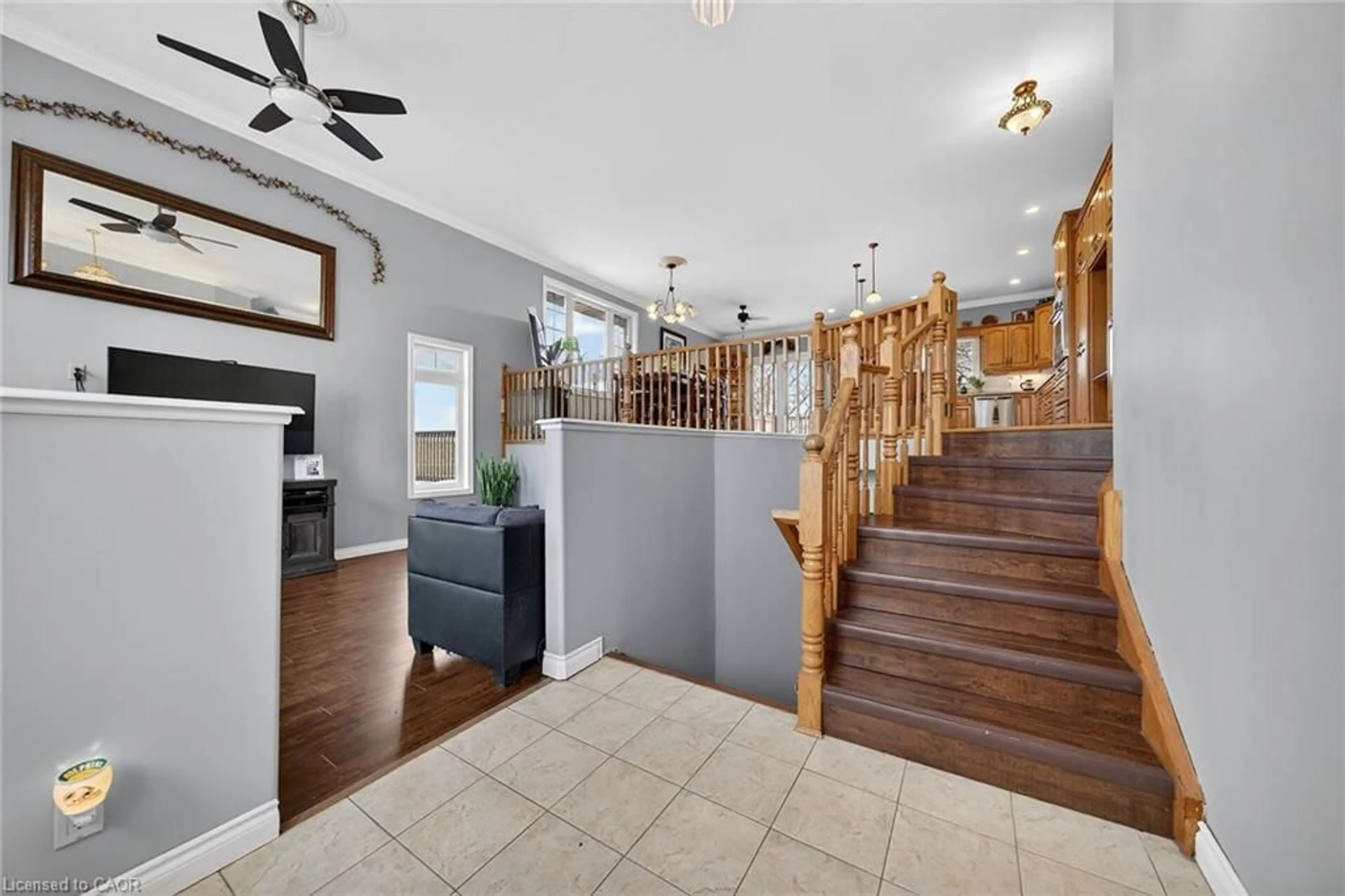 Indoor entryway for 1292 Concession 11 Rd, Hagersville Ontario N0A 1E0