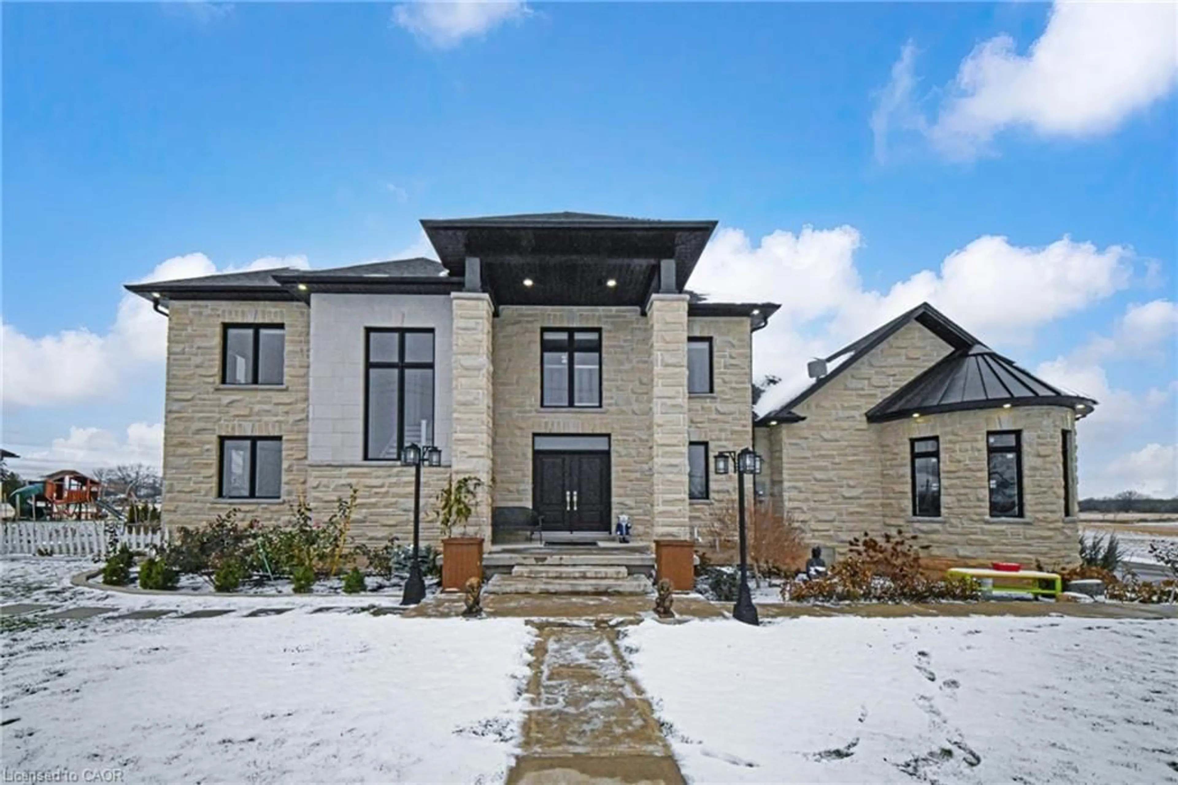 Home with brick exterior material, building for 2687 Haldimand 55 Rd, Hagersville Ontario N0A 1H0