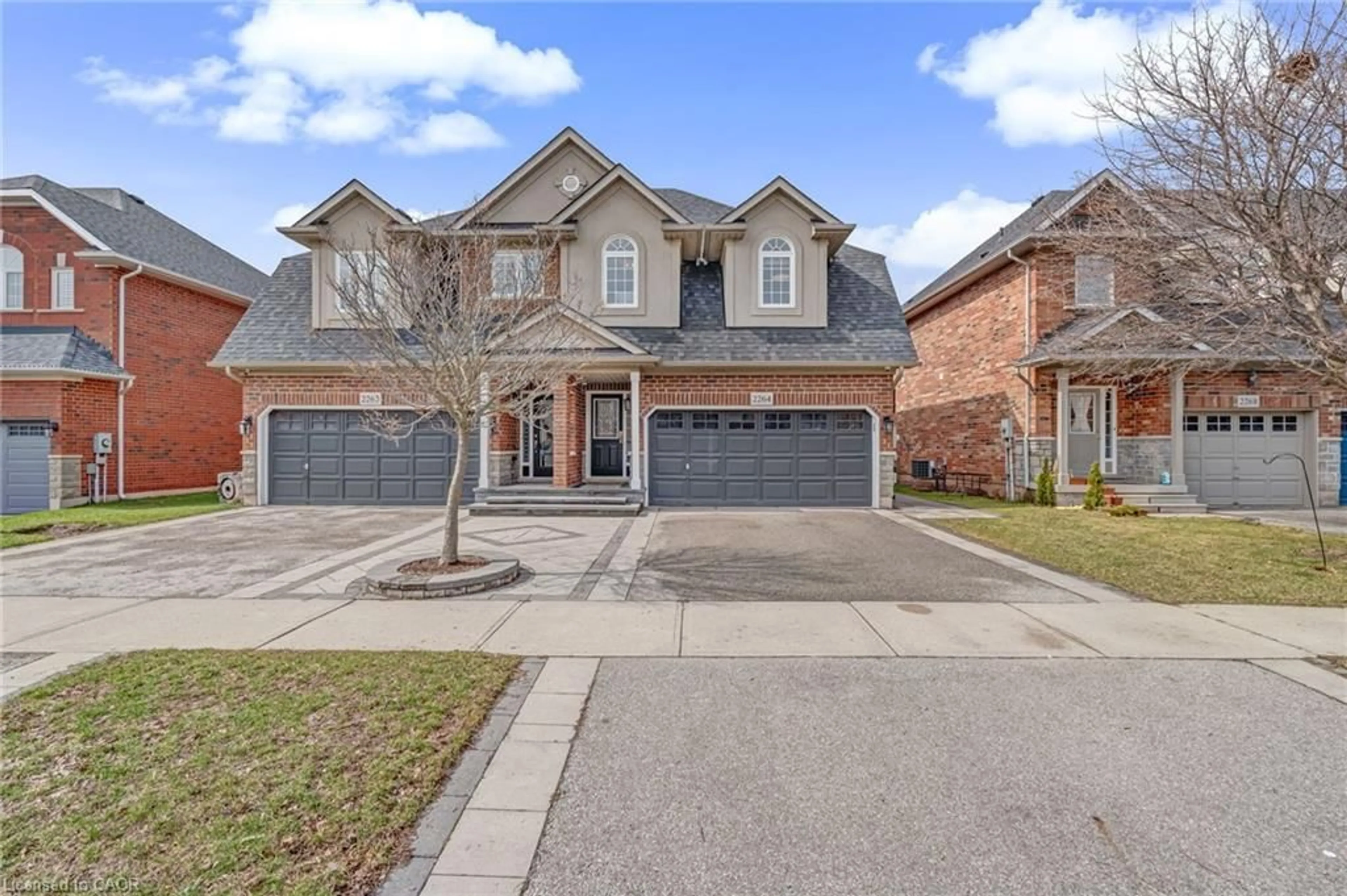 Home with brick exterior material, street for 2264 Highcroft Rd, Oakville Ontario L6M 4Y4