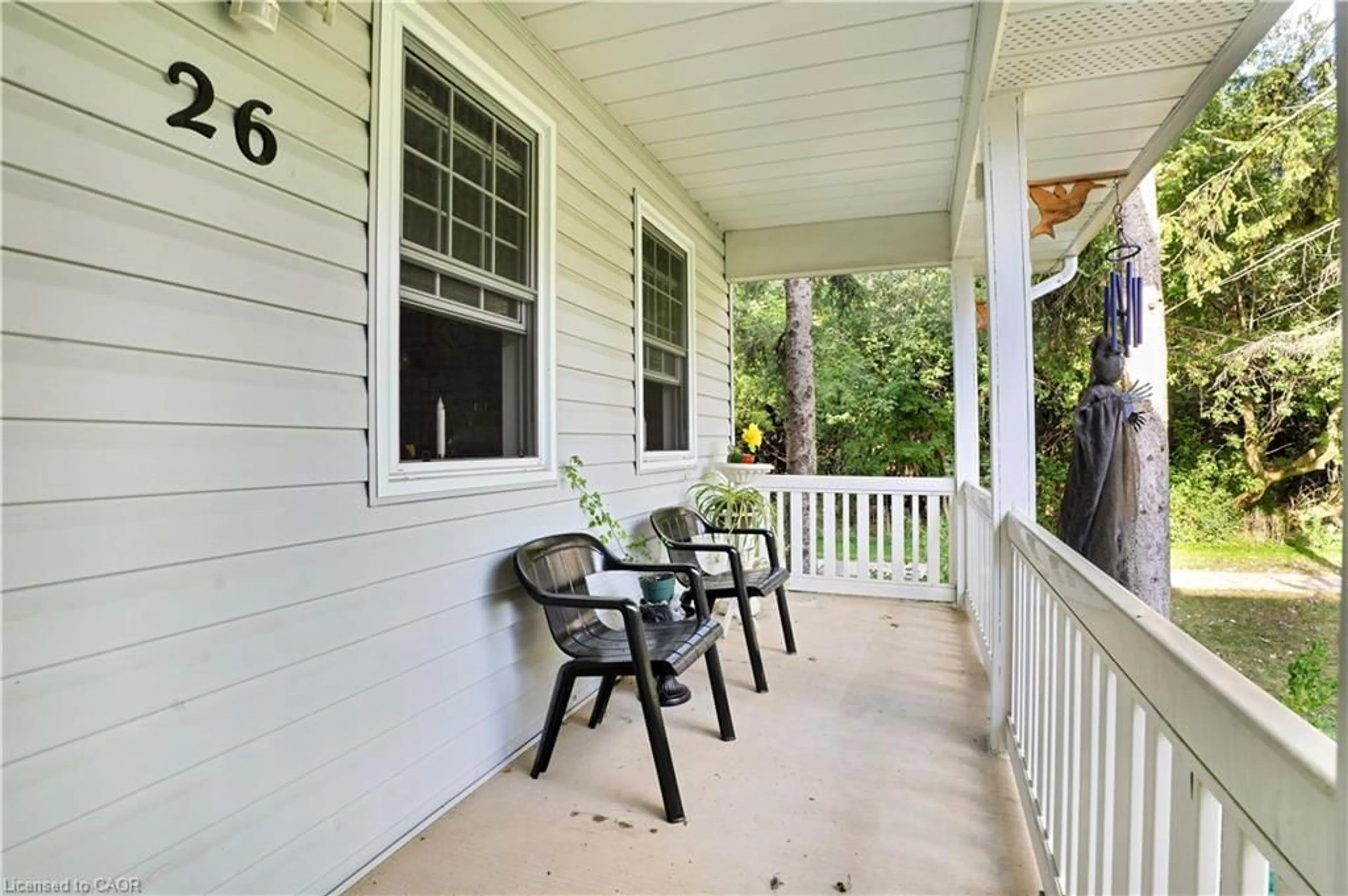 Patio, street for 26 Graber Pl, Kitchener Ontario N2A 1G8