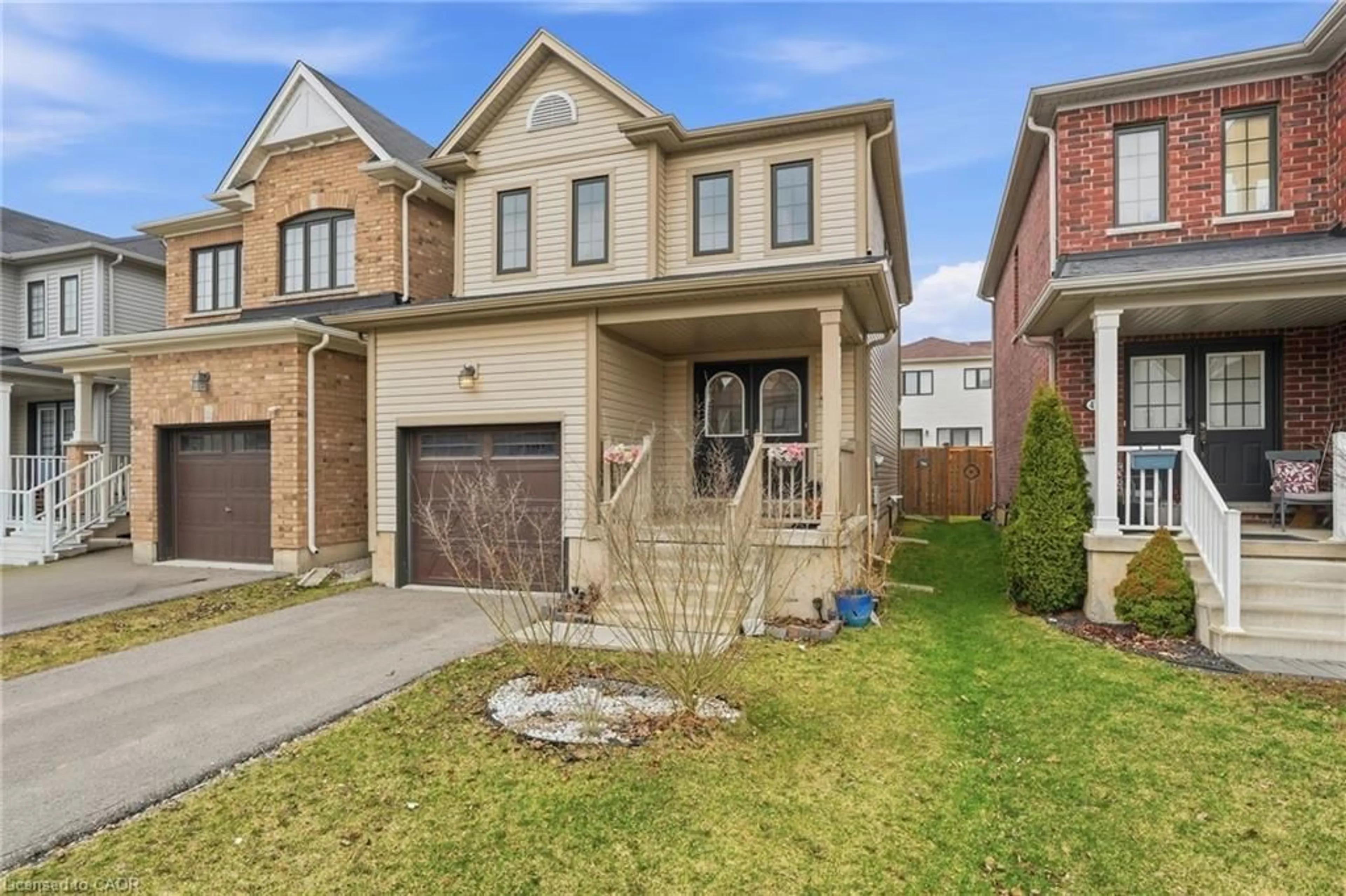 Home with brick exterior material, street for 45 Kelso Dr, Caledonia Ontario N3W 0B7