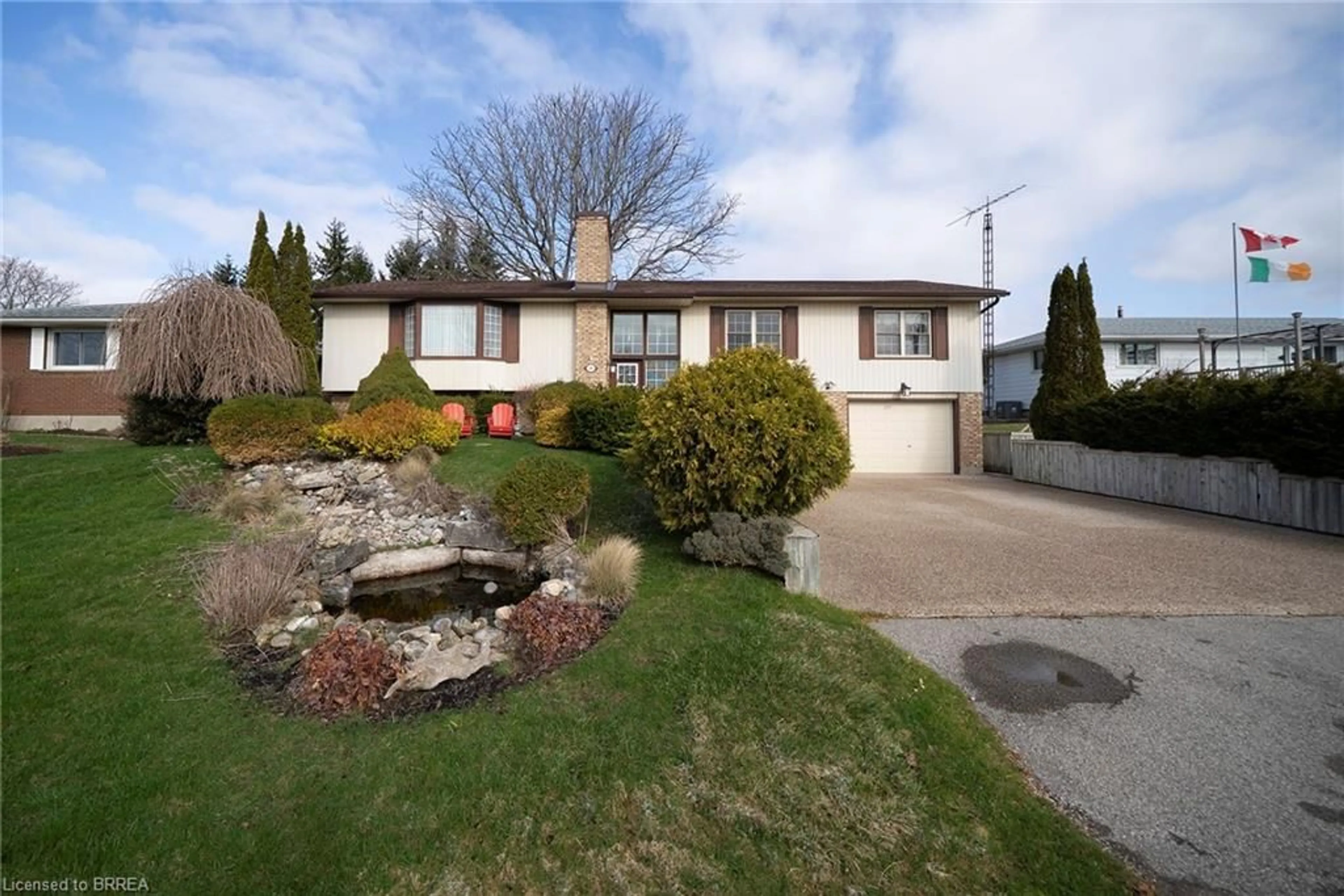 Home with brick exterior material, street for 54 Bee St, Booth's Harbour Ontario N0E 1P0