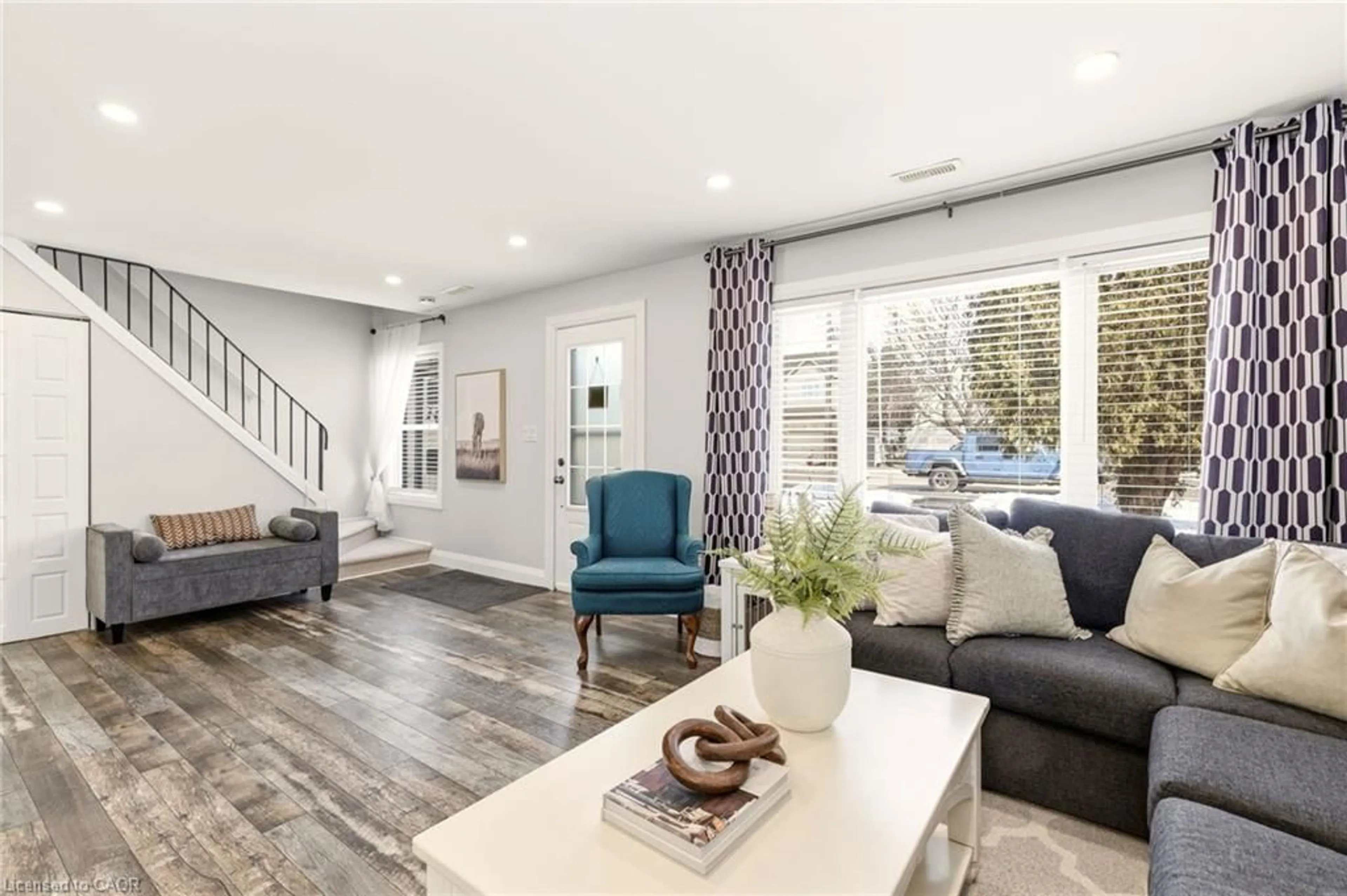 Living room with furniture, unknown for 16 Munn St, Hamilton Ontario L8V 1J6