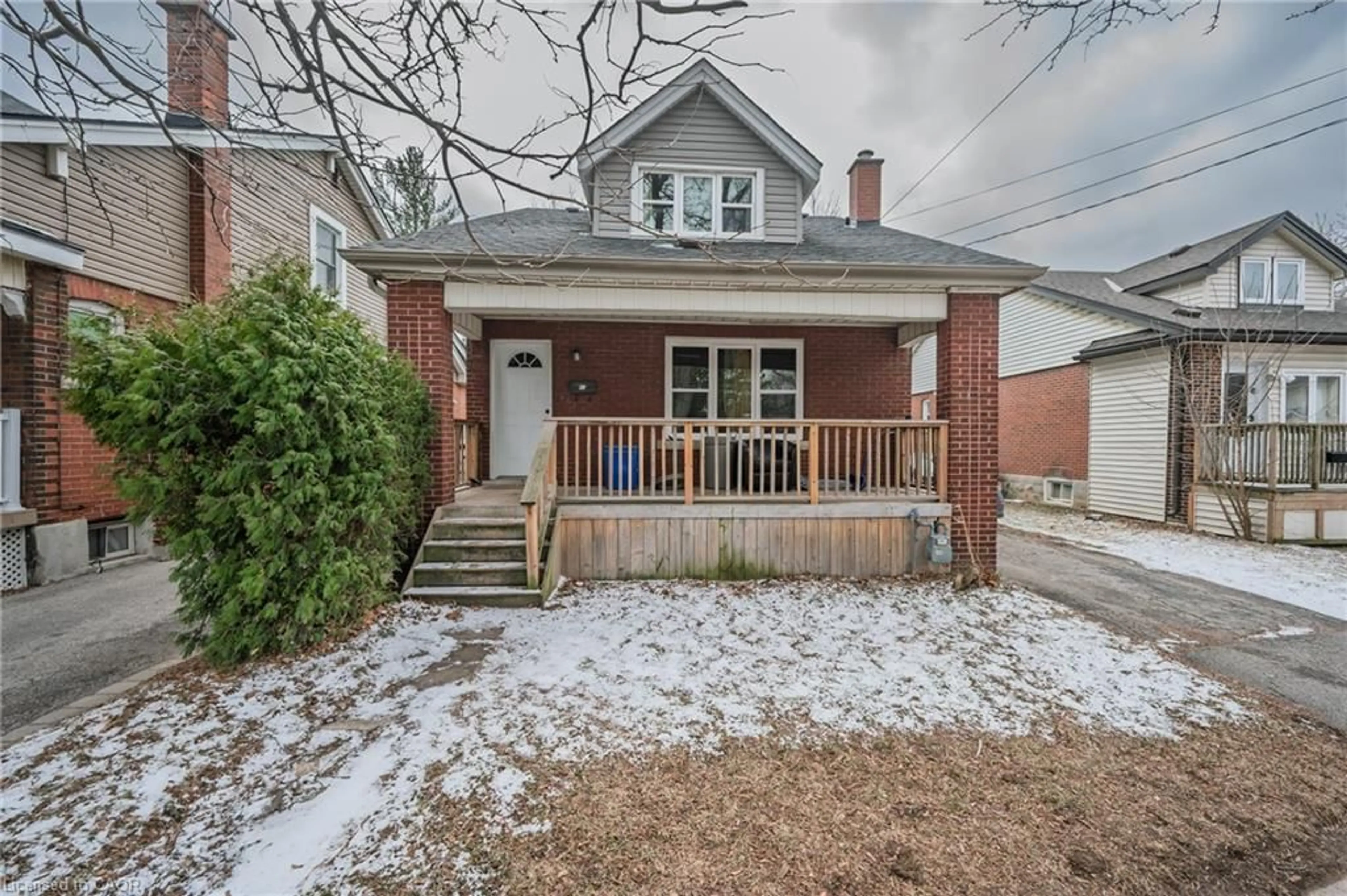 Home with brick exterior material, street for 43 Sterling St, Hamilton Ontario L8S 4H6