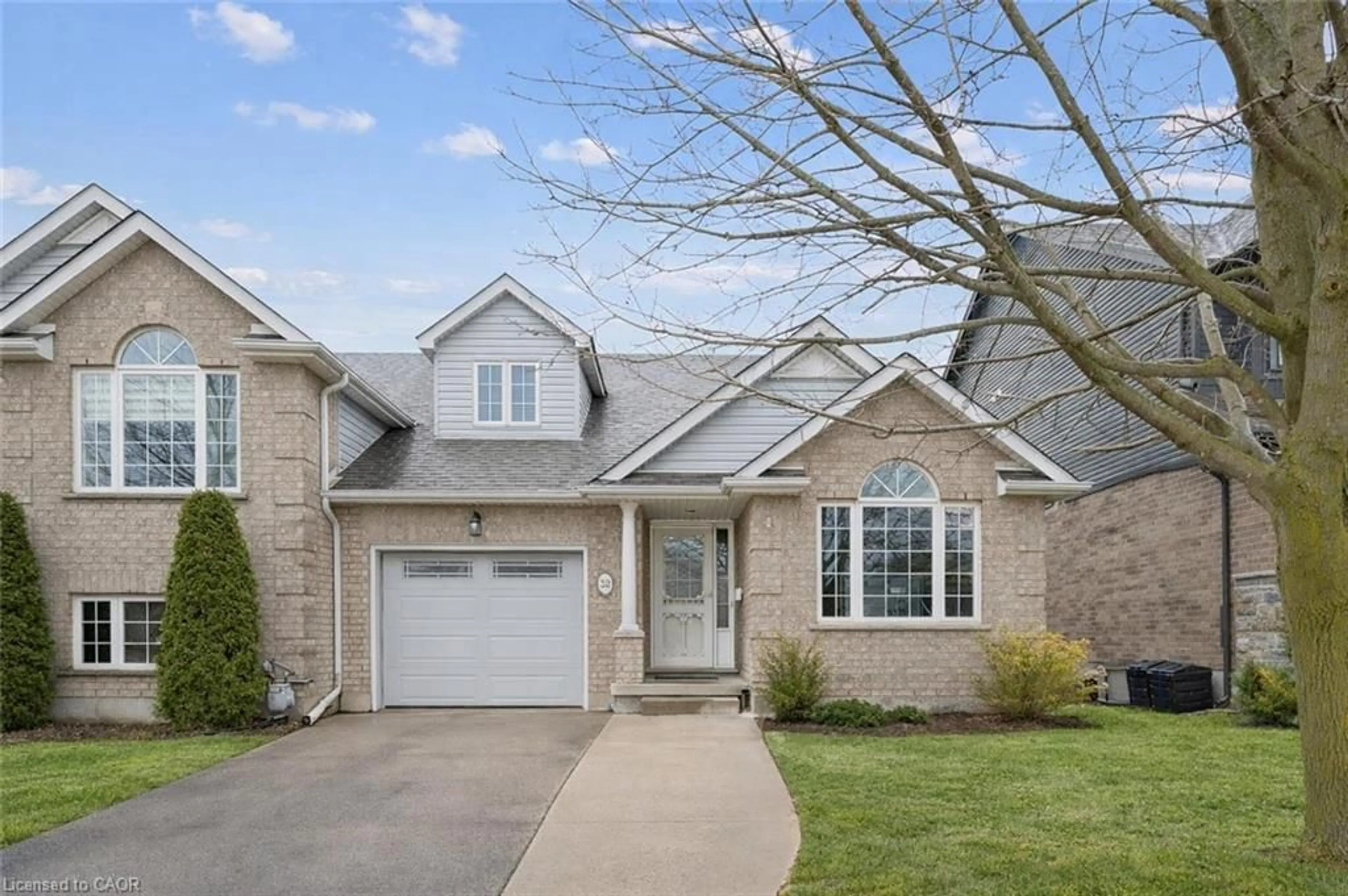 Home with brick exterior material, street for 32 Scott St, Fergus Ontario N1M 3S2