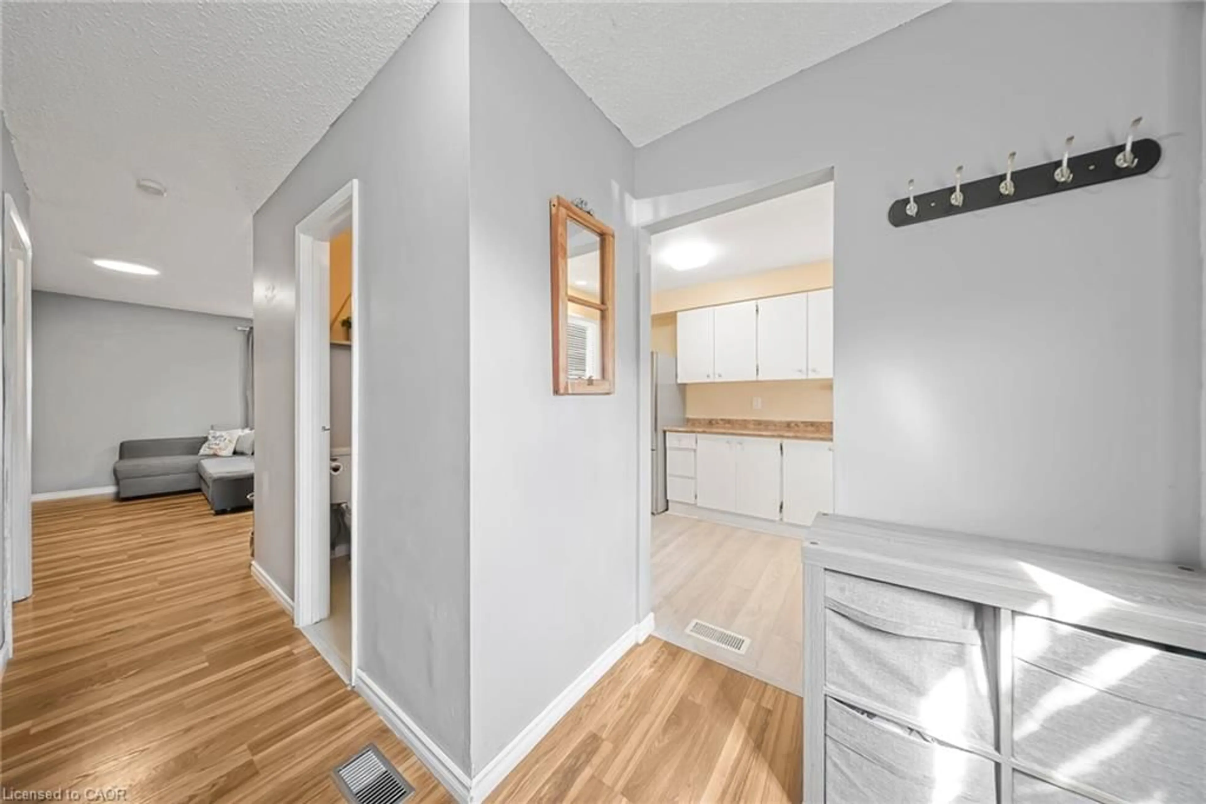 Unknown for 135 Chalmers St #5, Cambridge Ontario N1R 6M2