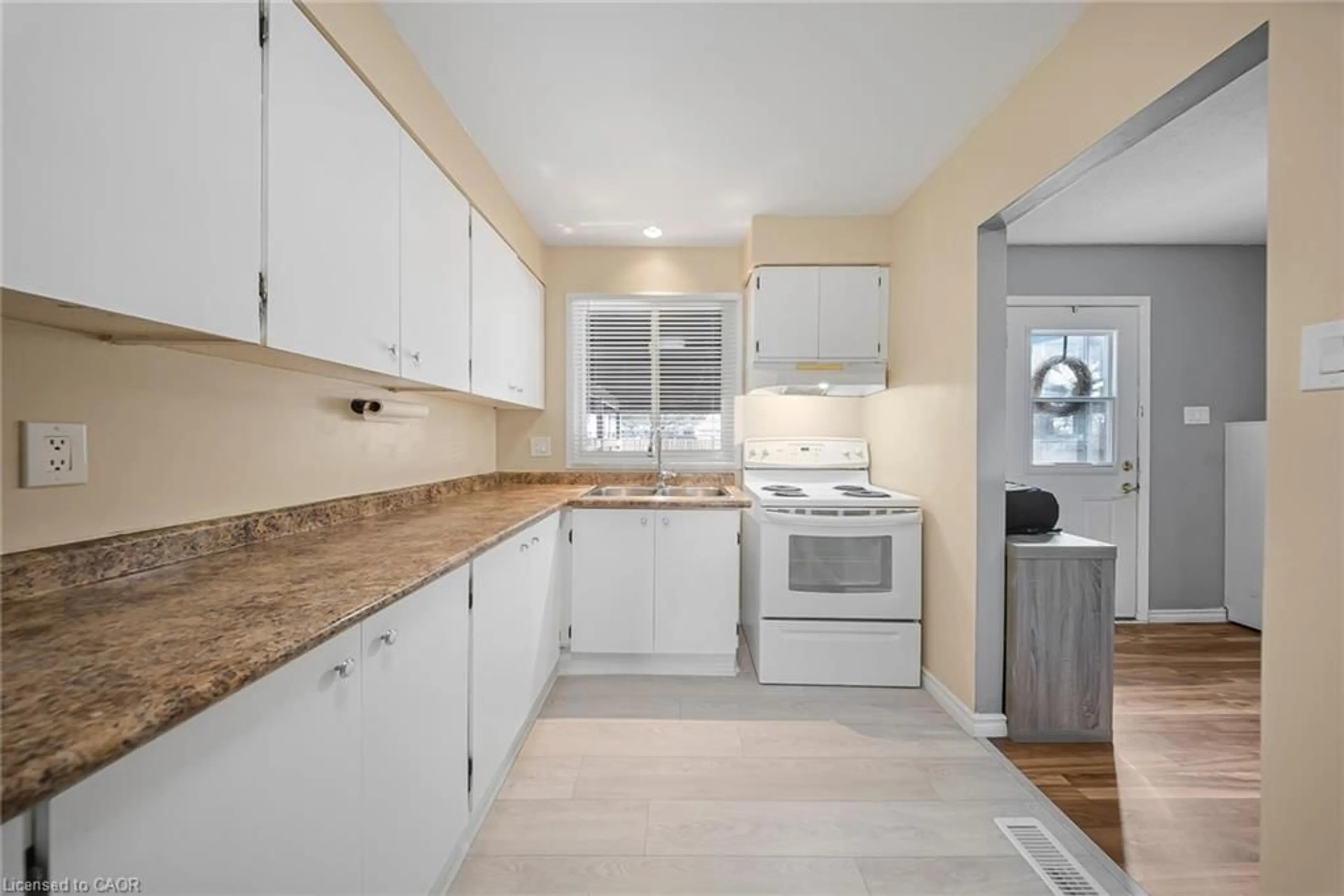 Standard kitchen, ceramic/tile floor for 135 Chalmers St #5, Cambridge Ontario N1R 6M2