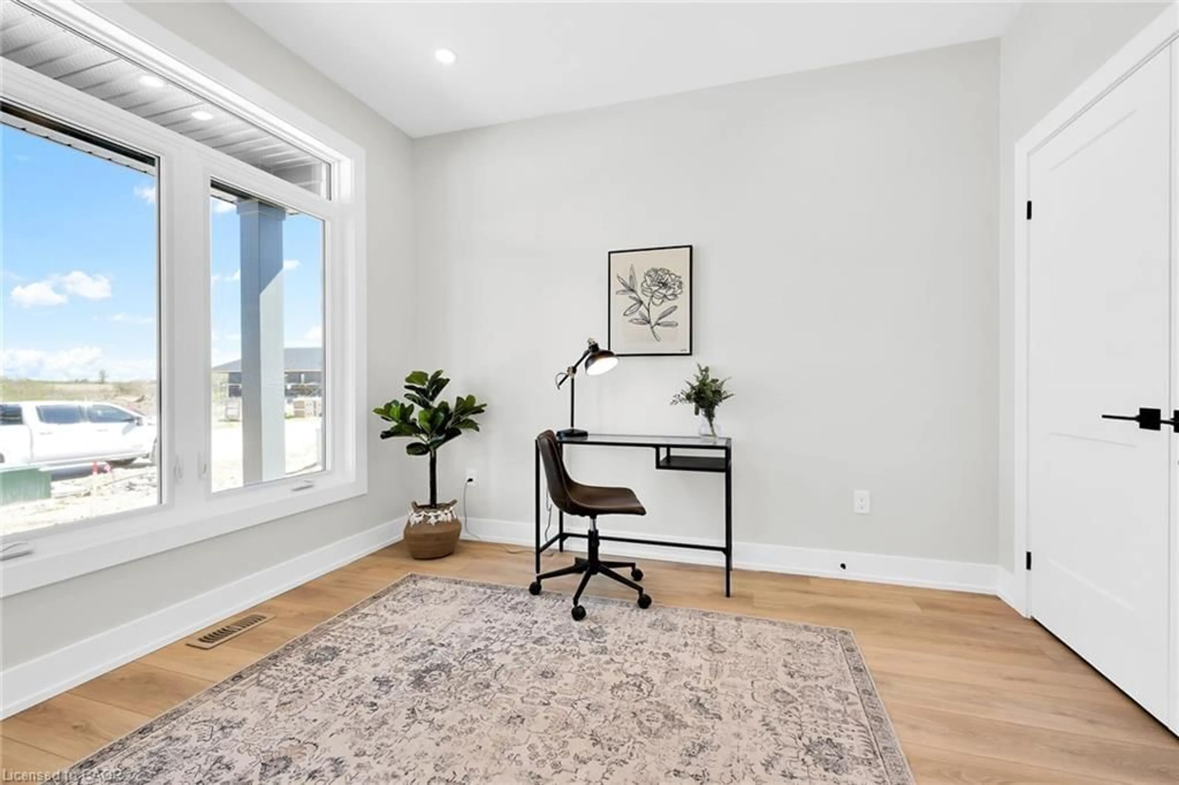 A pic of a room for 196 Lafayette Blvd, Jarvis Ontario N0A 1J0