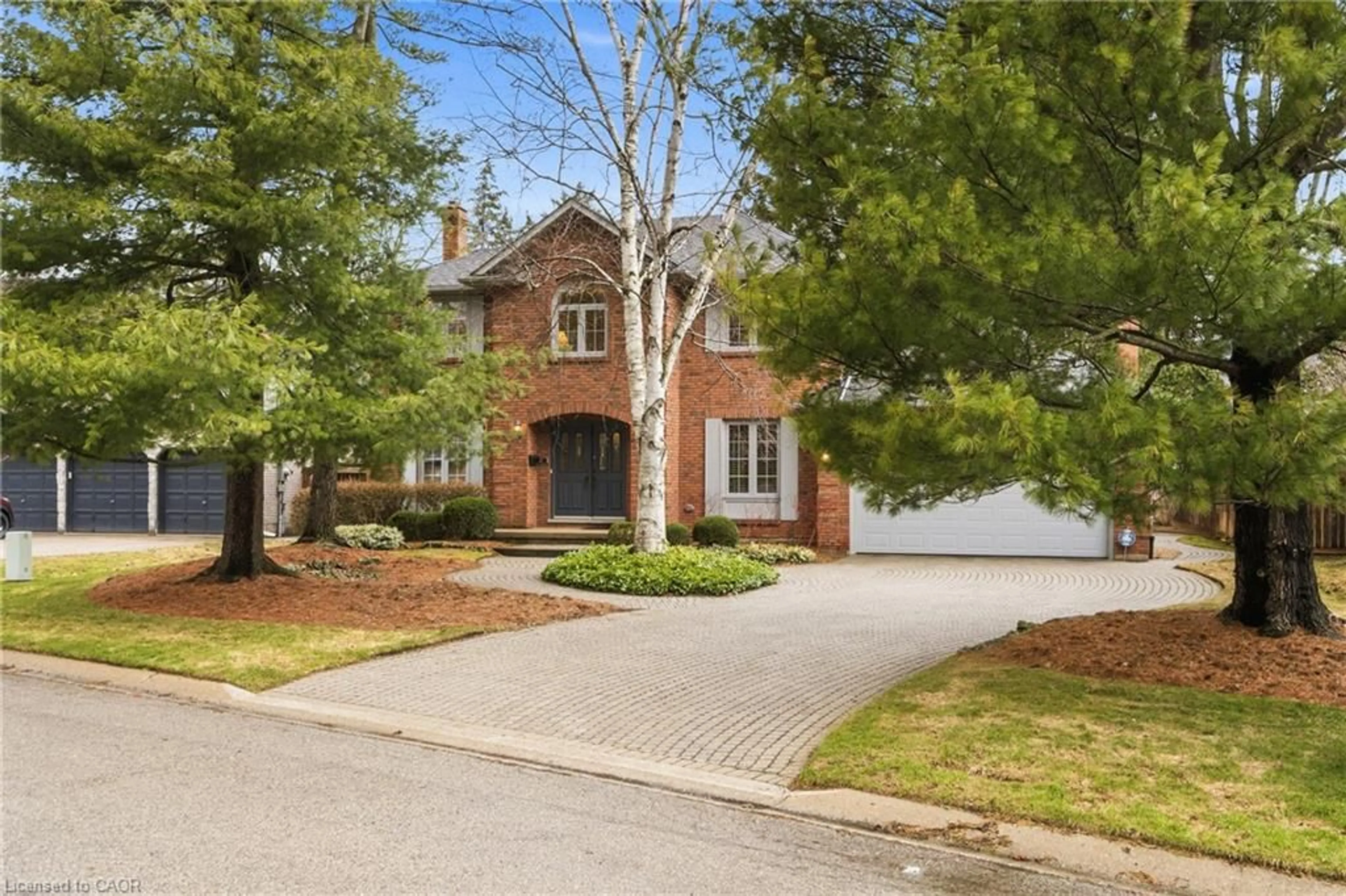 Home with brick exterior material, street for 91 Rembrandt Crt, Ancaster Ontario L9G 4P8