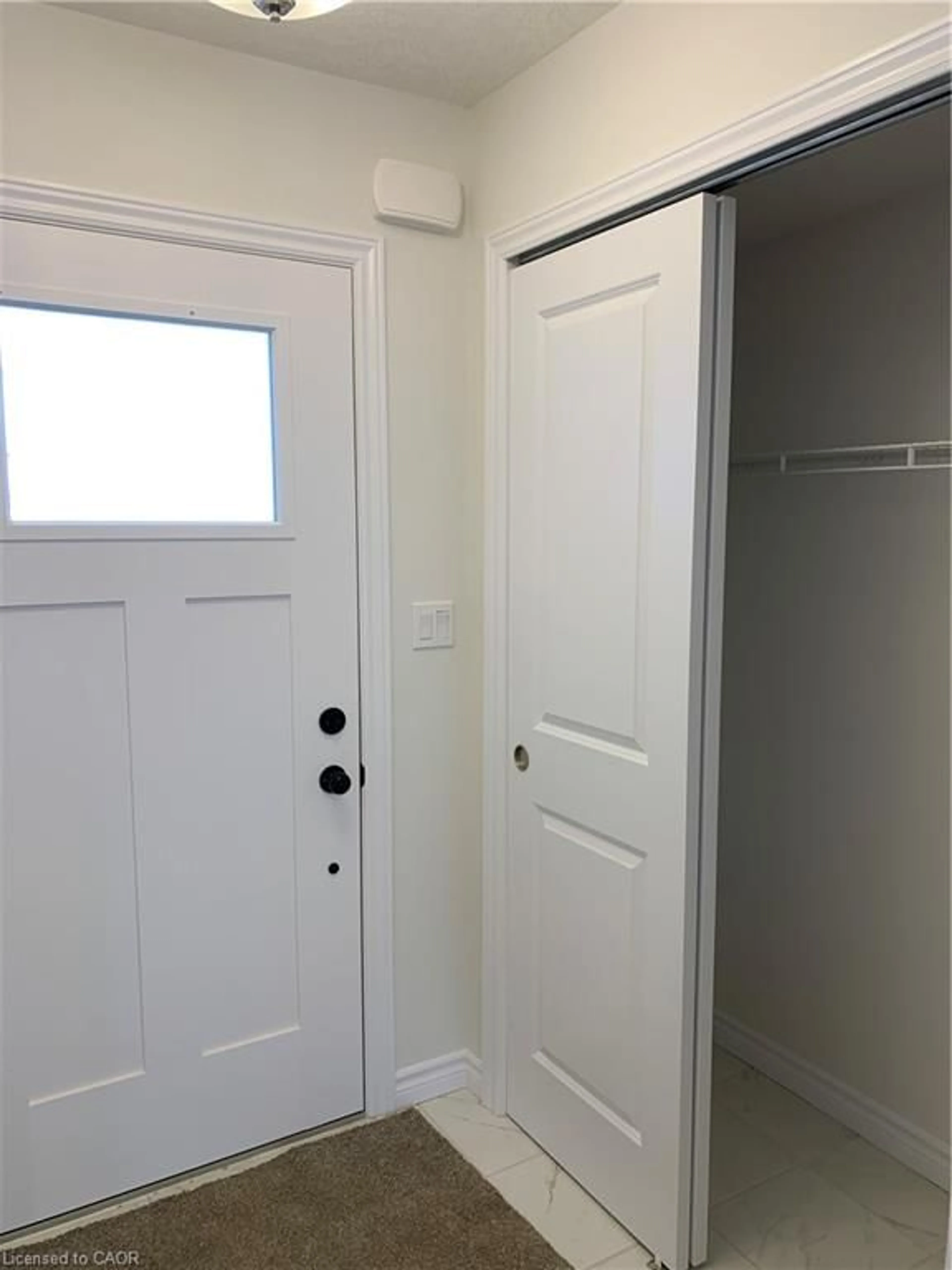 Unknown for 125 Hollybrook Trail, Kitchener Ontario N2R 0P1