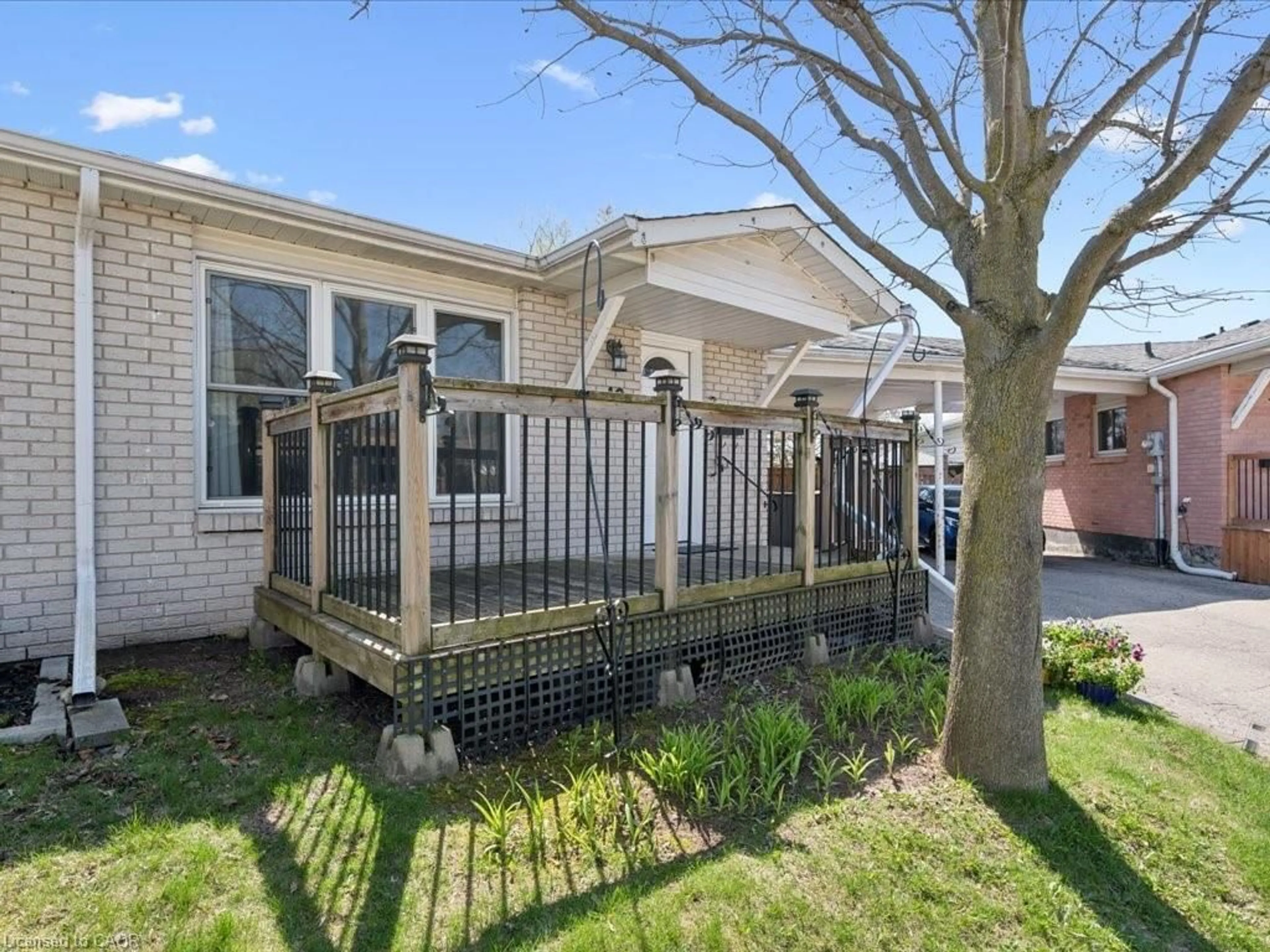 Unknown for 40 Nora Crt, Cambridge Ontario N2C 3N1