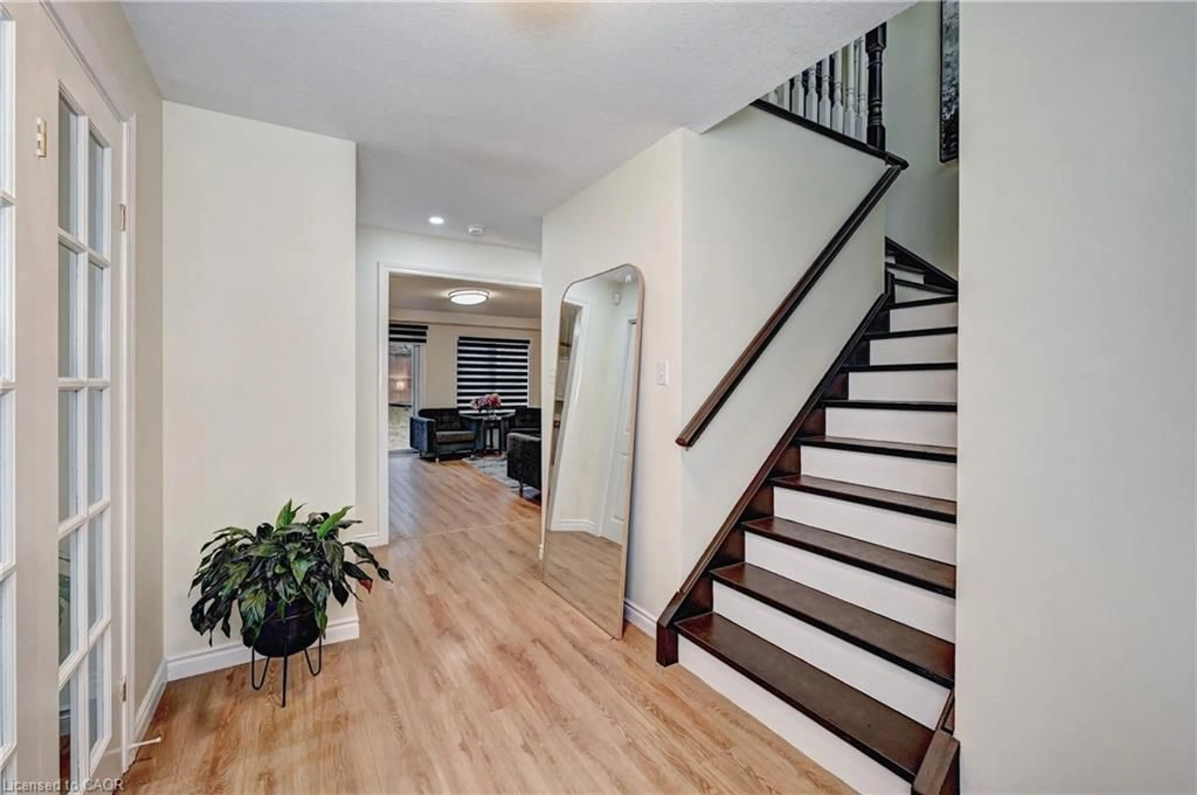 Unknown for 519 Yorkshire Dr, Waterloo Ontario N2T 2V1