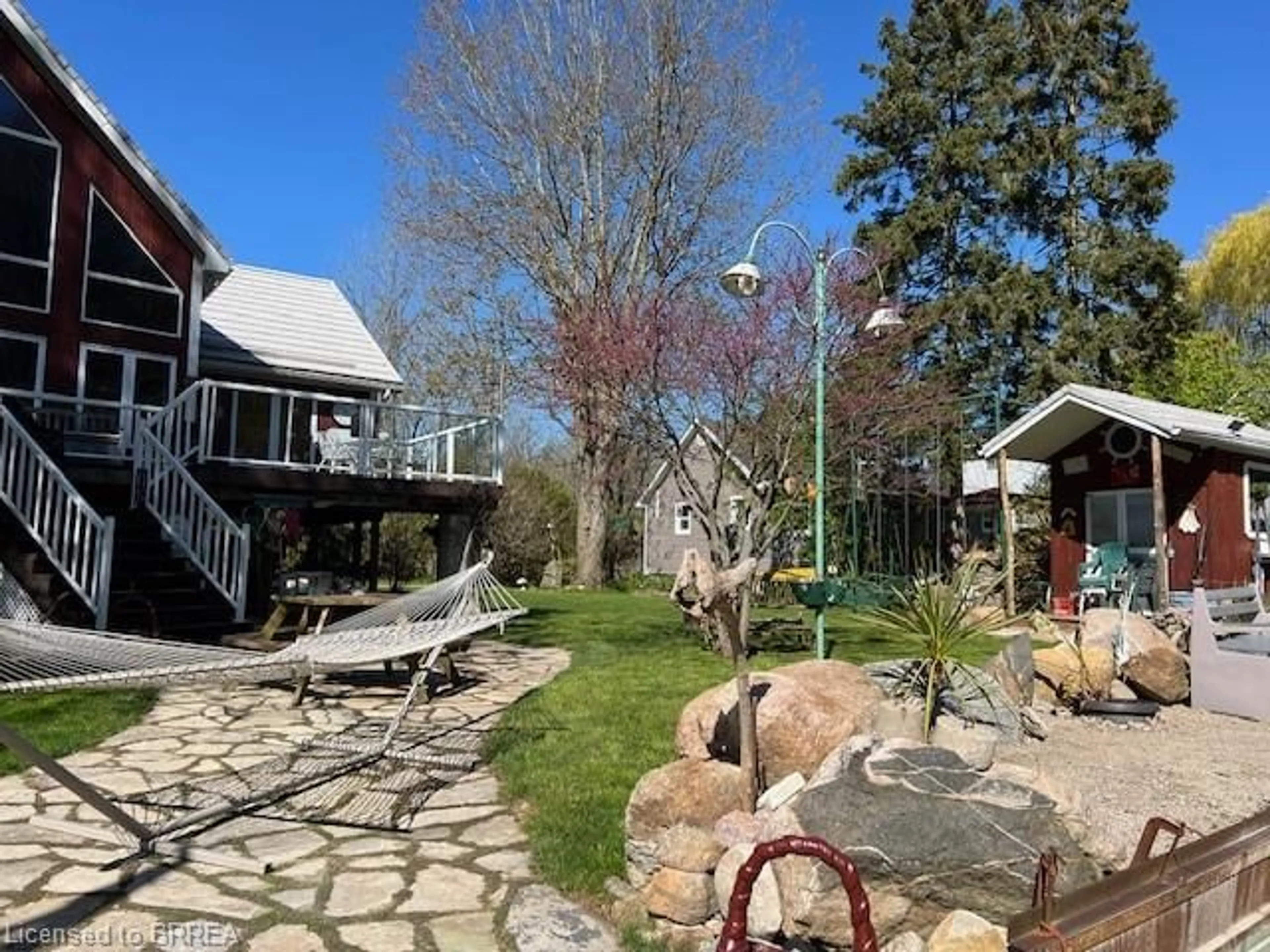 A pic from outside/outdoor area/front of a property/back of a property/a pic from drone, water/lake/river/ocean view for 3302 Colin St, Port Bruce Ontario N5H 2R2