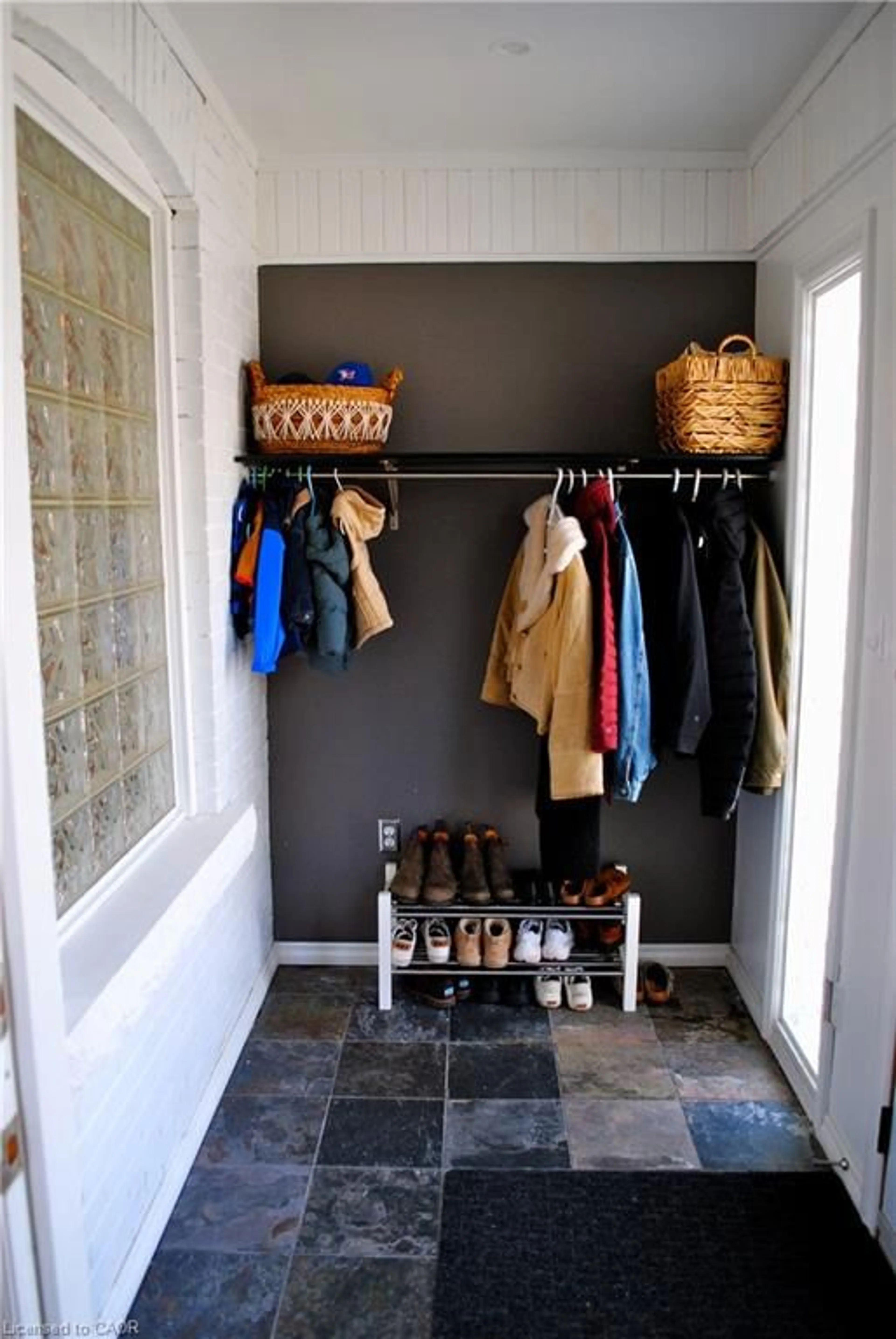 Indoor entryway for 107 Graham Ave, Hamilton Ontario L8K 2M2