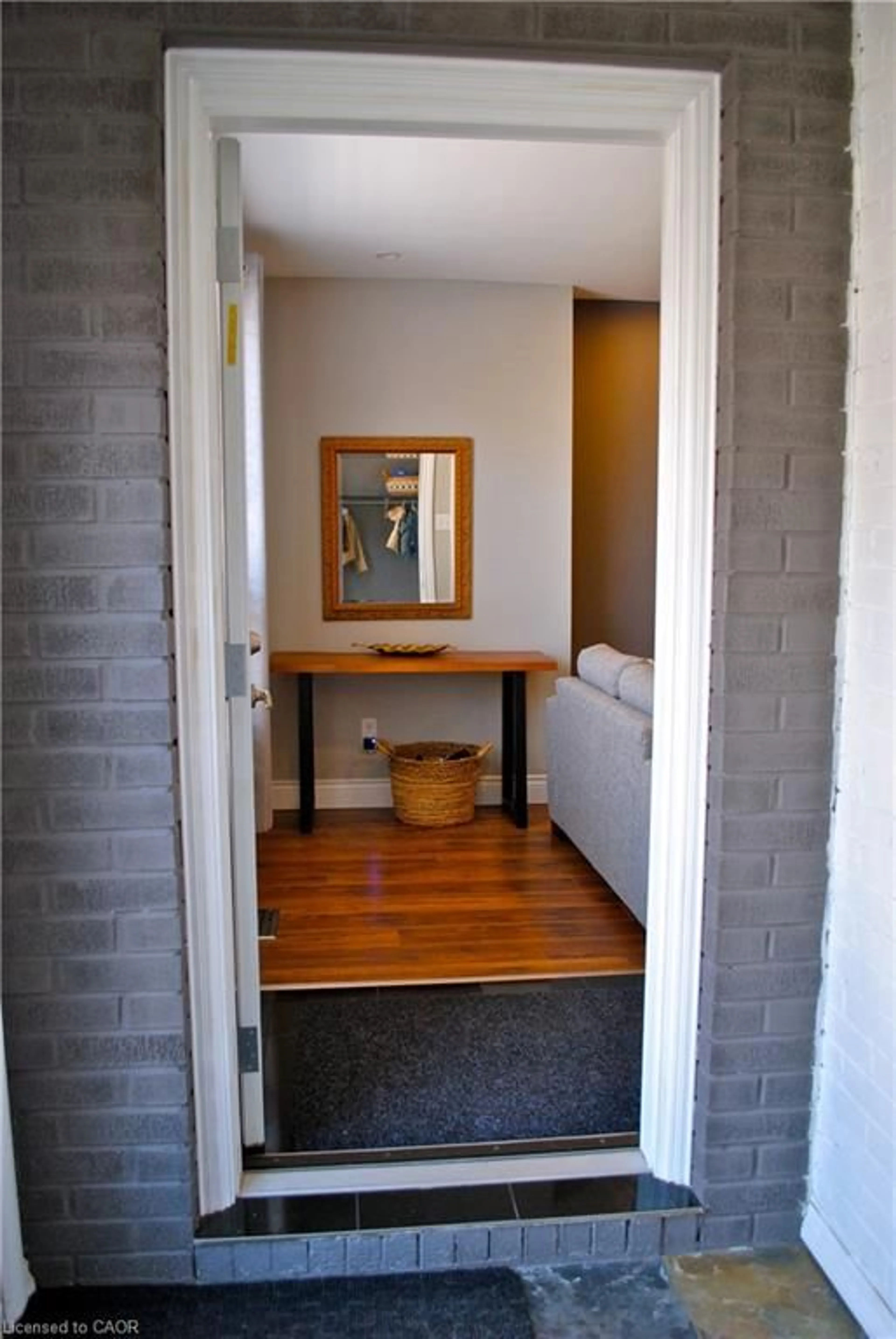 Indoor entryway for 107 Graham Ave, Hamilton Ontario L8K 2M2