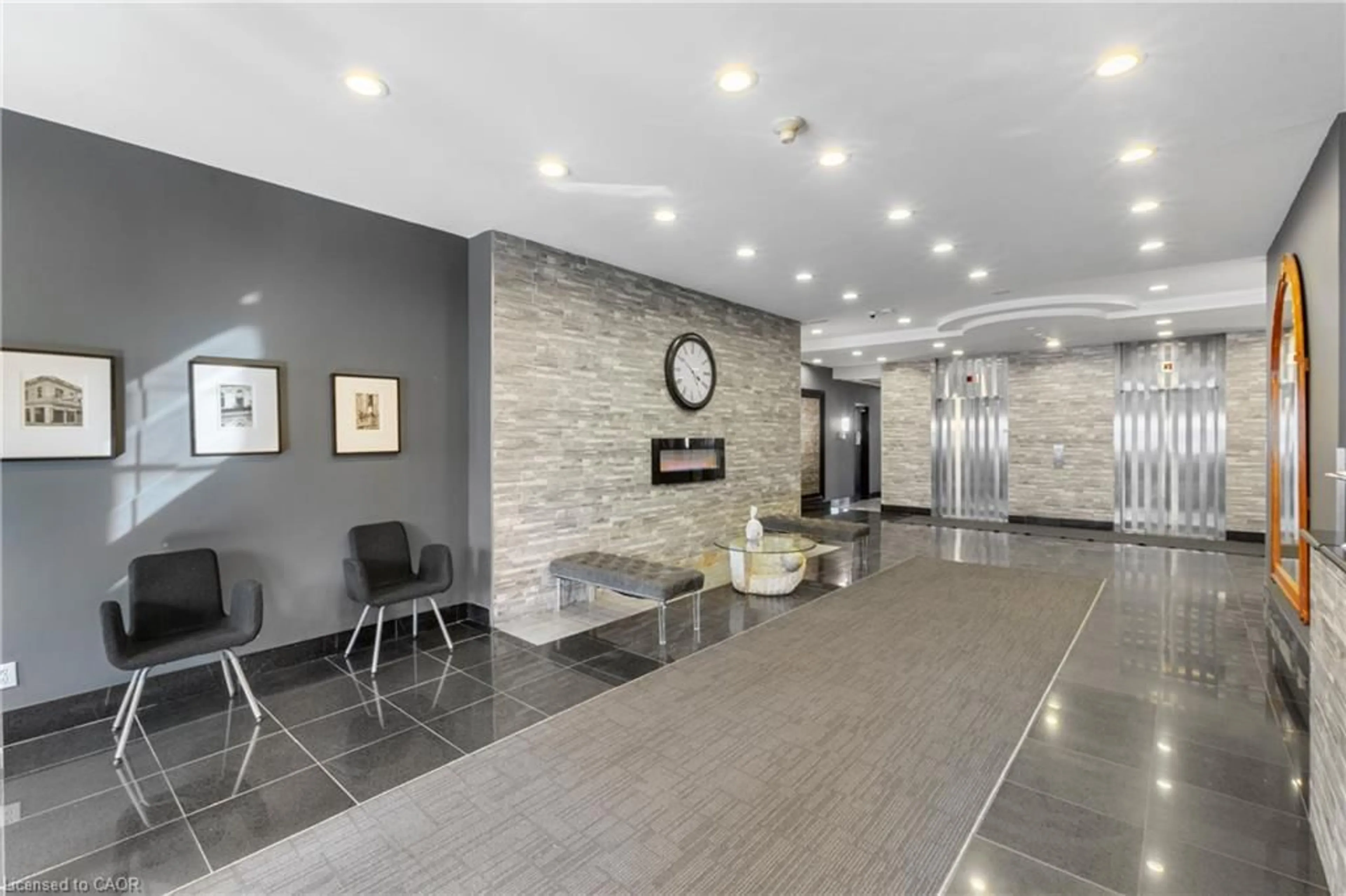 Lobby for 135 James St #303, Hamilton Ontario L8P 2Z6