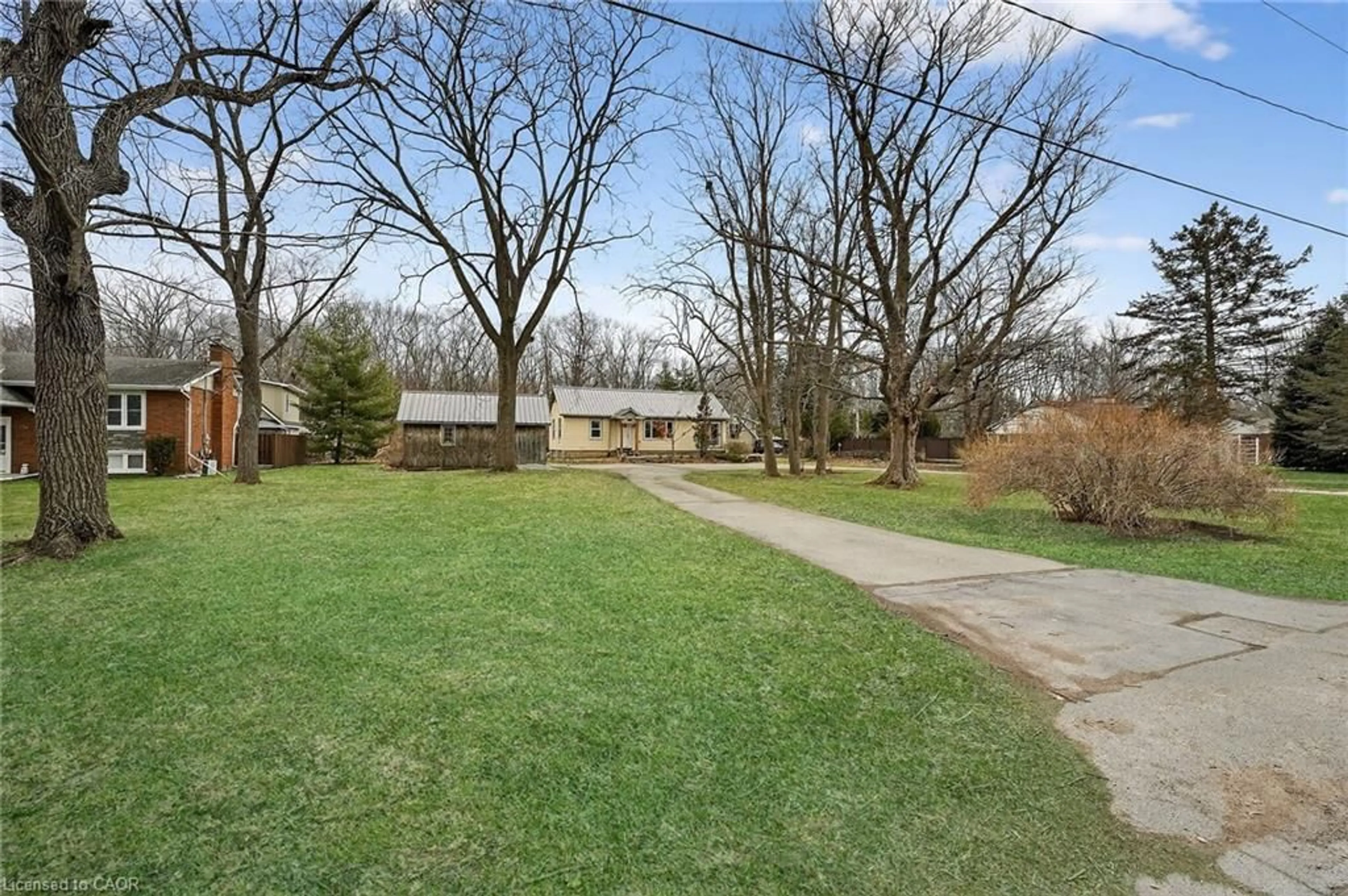 A pic from outside/outdoor area/front of a property/back of a property/a pic from drone, street for 508 Prospect Point Rd, Ridgeway Ontario L0S 1N0