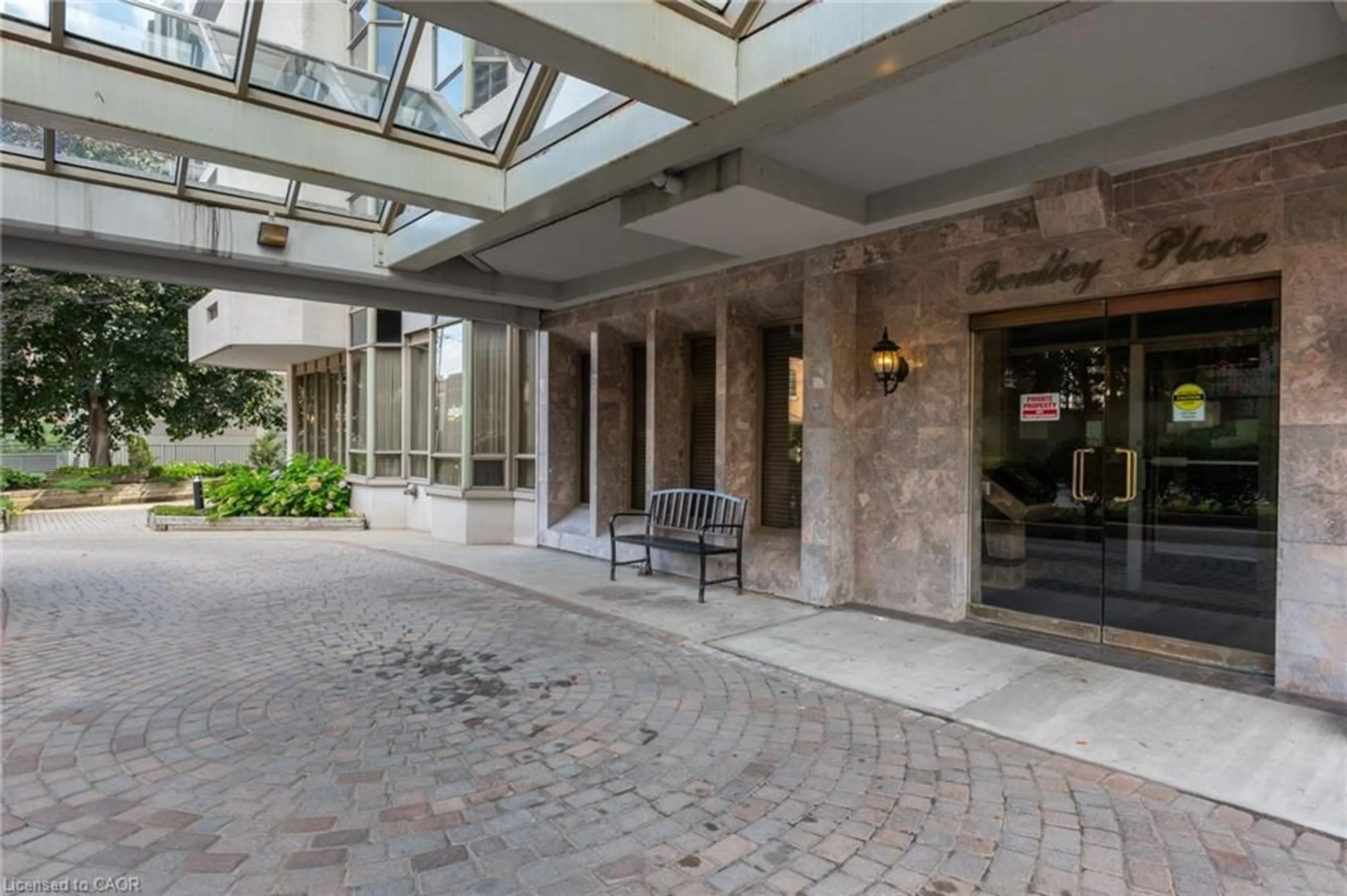 Indoor foyer for 67 Caroline St #13A, Hamilton Ontario L8P 3K6