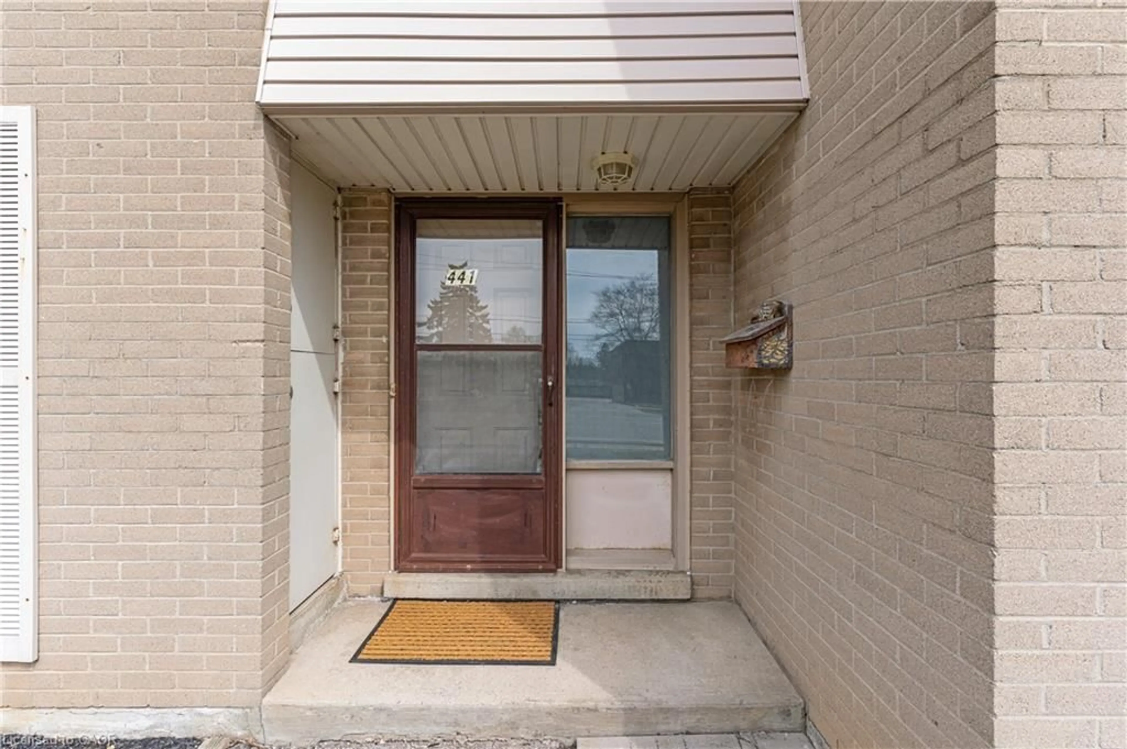 Indoor entryway for 441 Victoria Rd, Guelph Ontario N1E 5J9