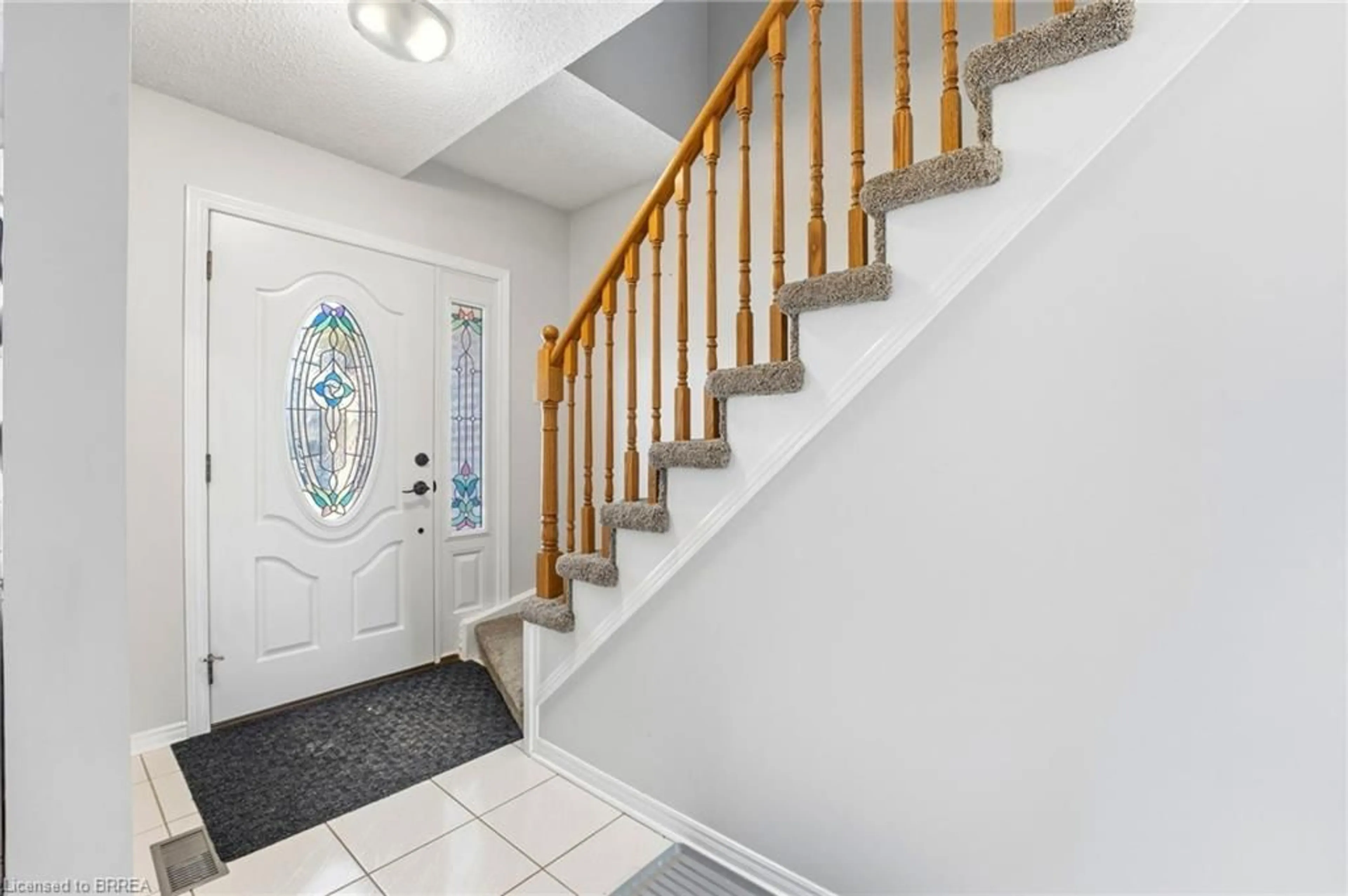 Unknown for 21 Garden Cres, Paris Ontario N3L 3T3