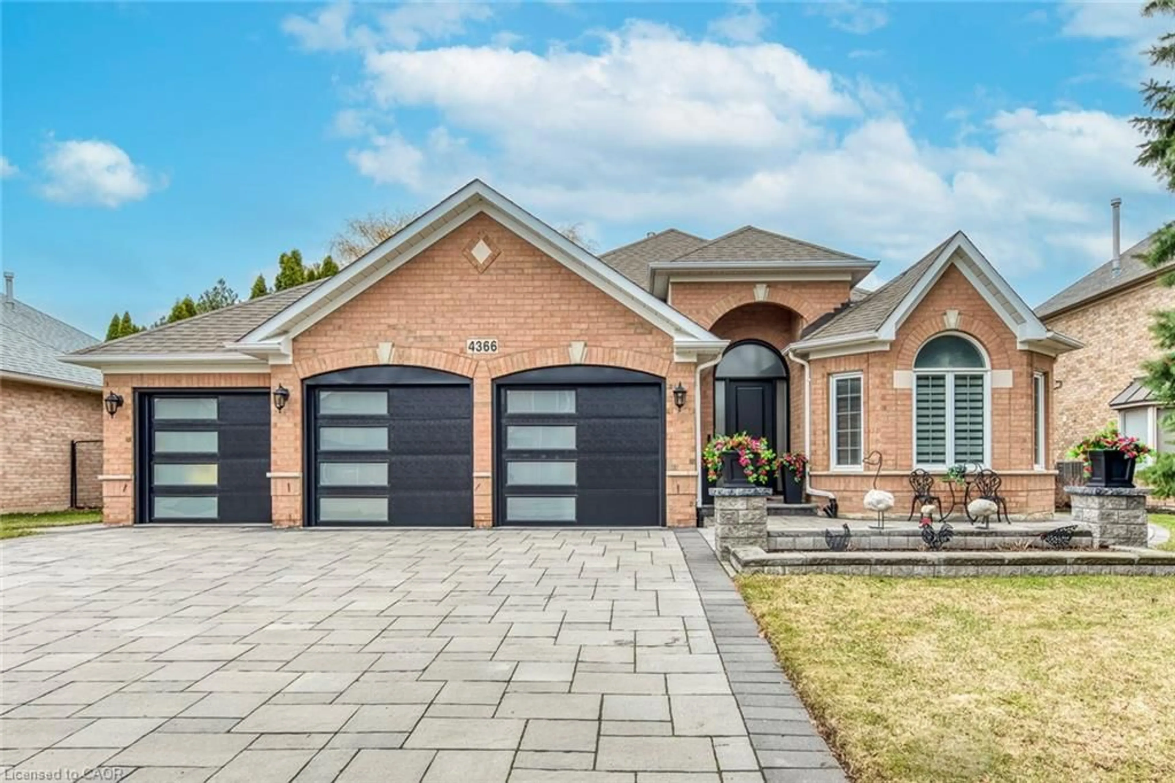 Home with brick exterior material, street for 4366 Latimer Cres, Burlington Ontario L7M 4R2