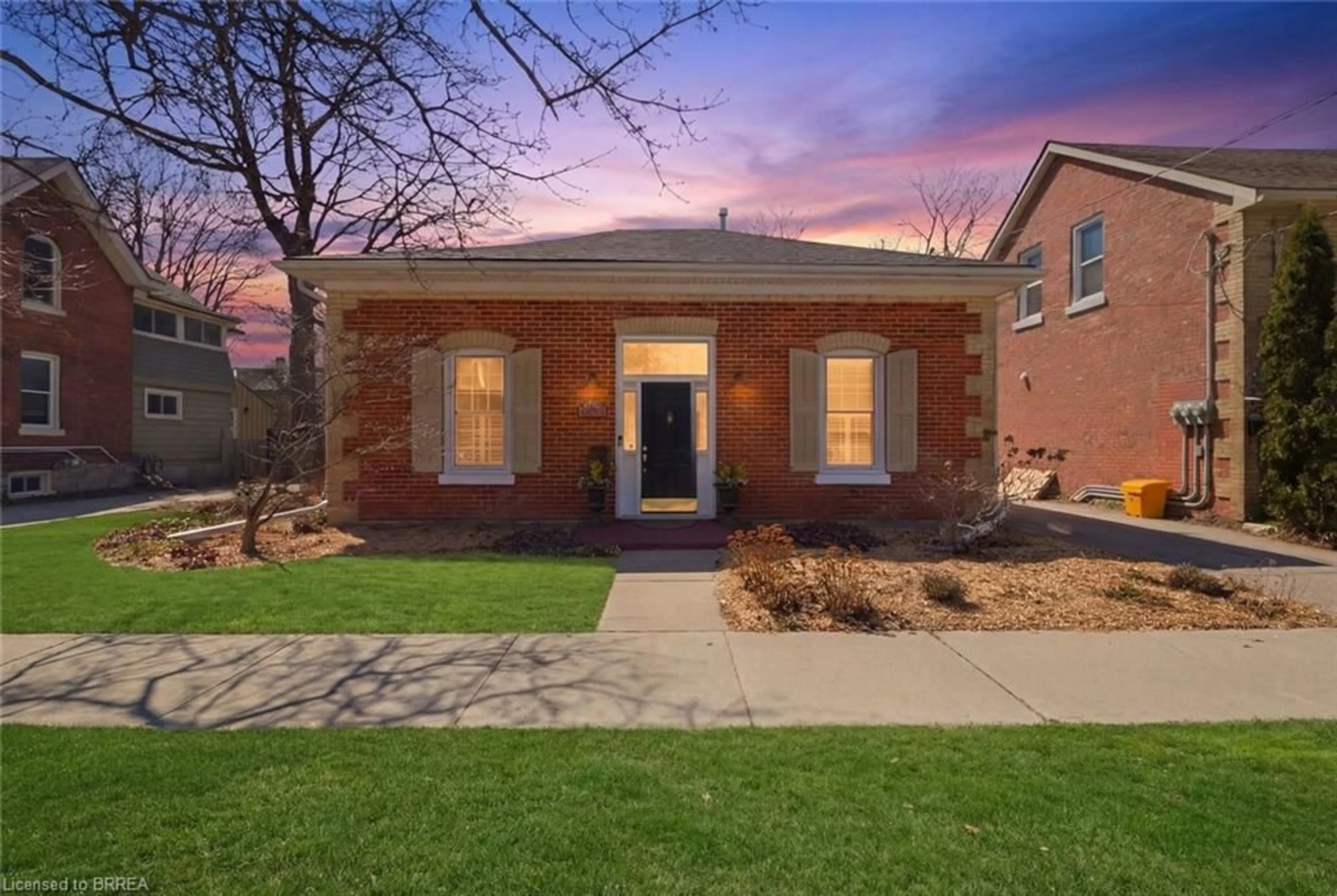 Home with brick exterior material, street for 108 William St, Brantford Ontario N3T 3L1