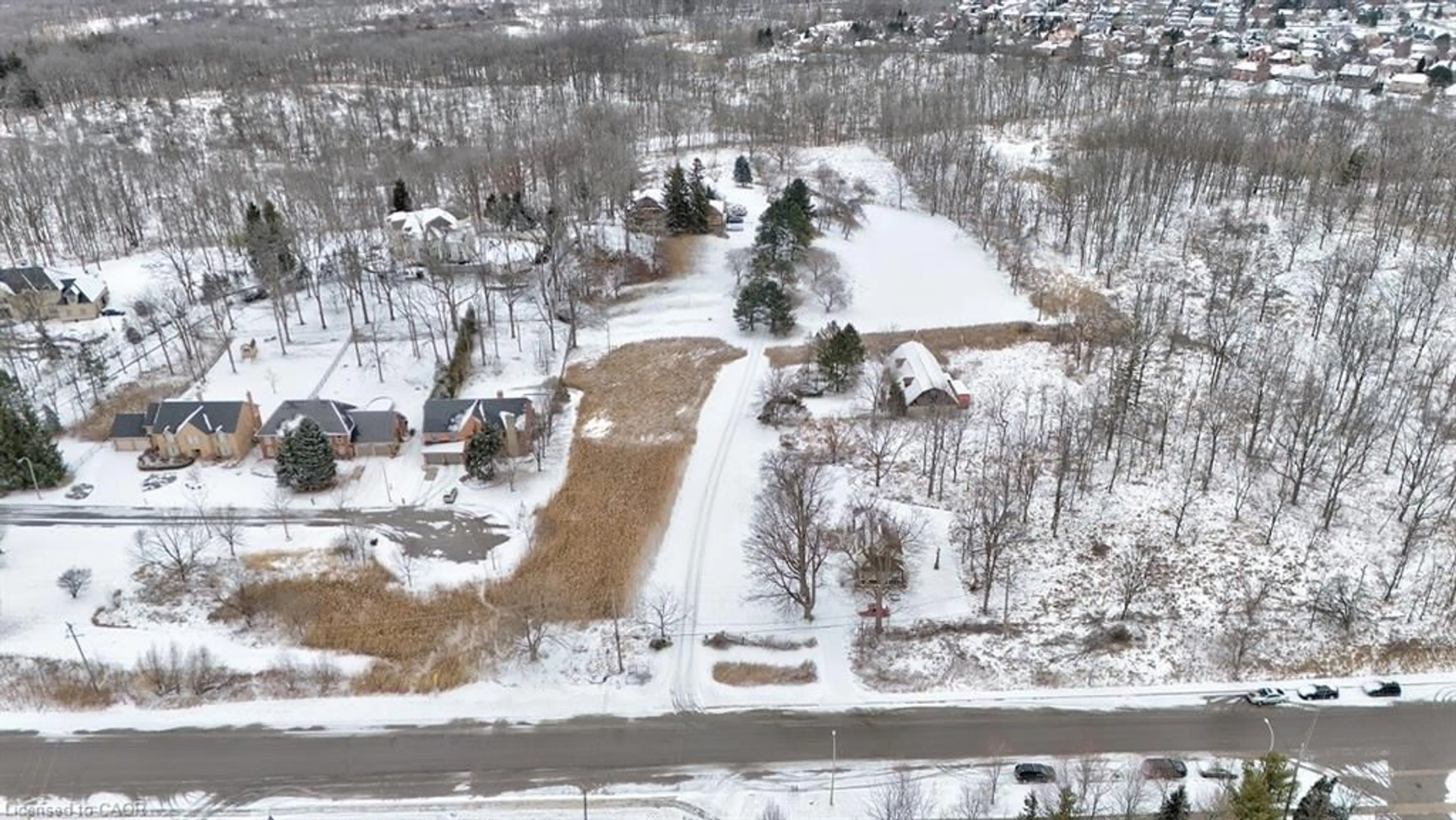 A pic from outside/outdoor area/front of a property/back of a property/a pic from drone, street for 1127 & 1135 Old Mohawk Rd, Ancaster Ontario L9G 3K9