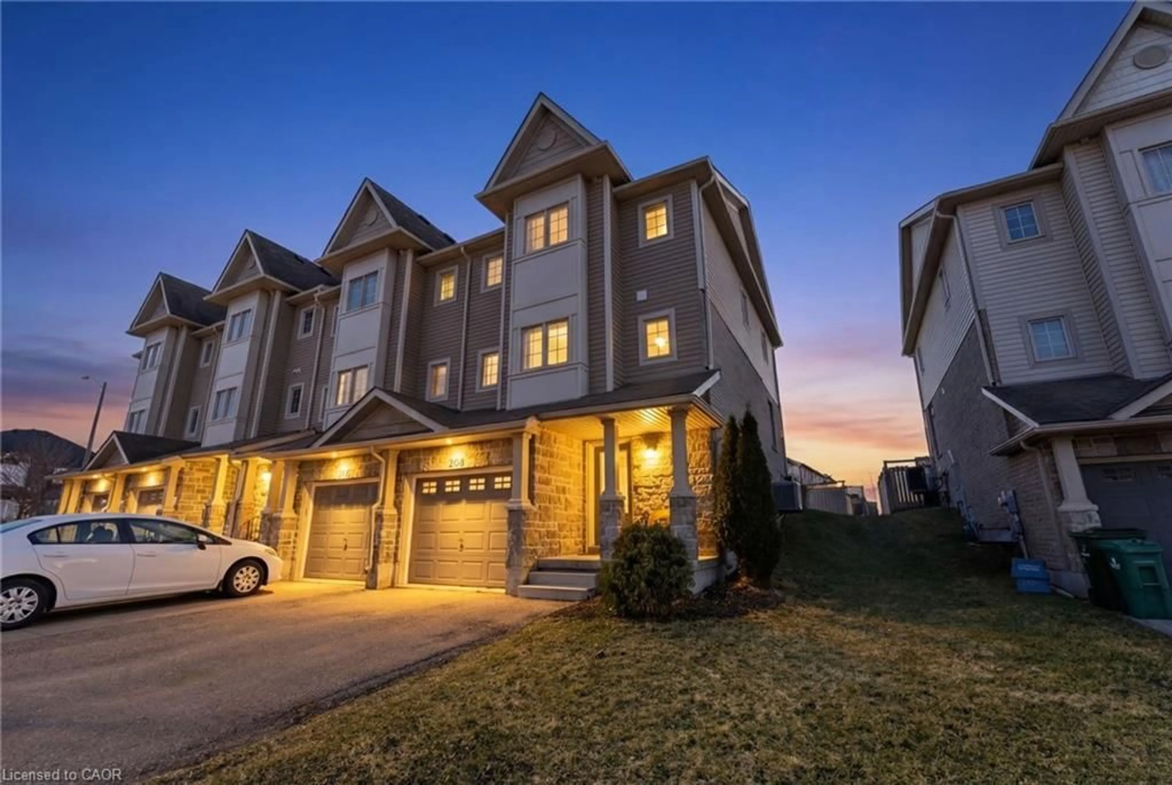 Unknown for 208 Templewood Dr, Kitchener Ontario N2R 0A3