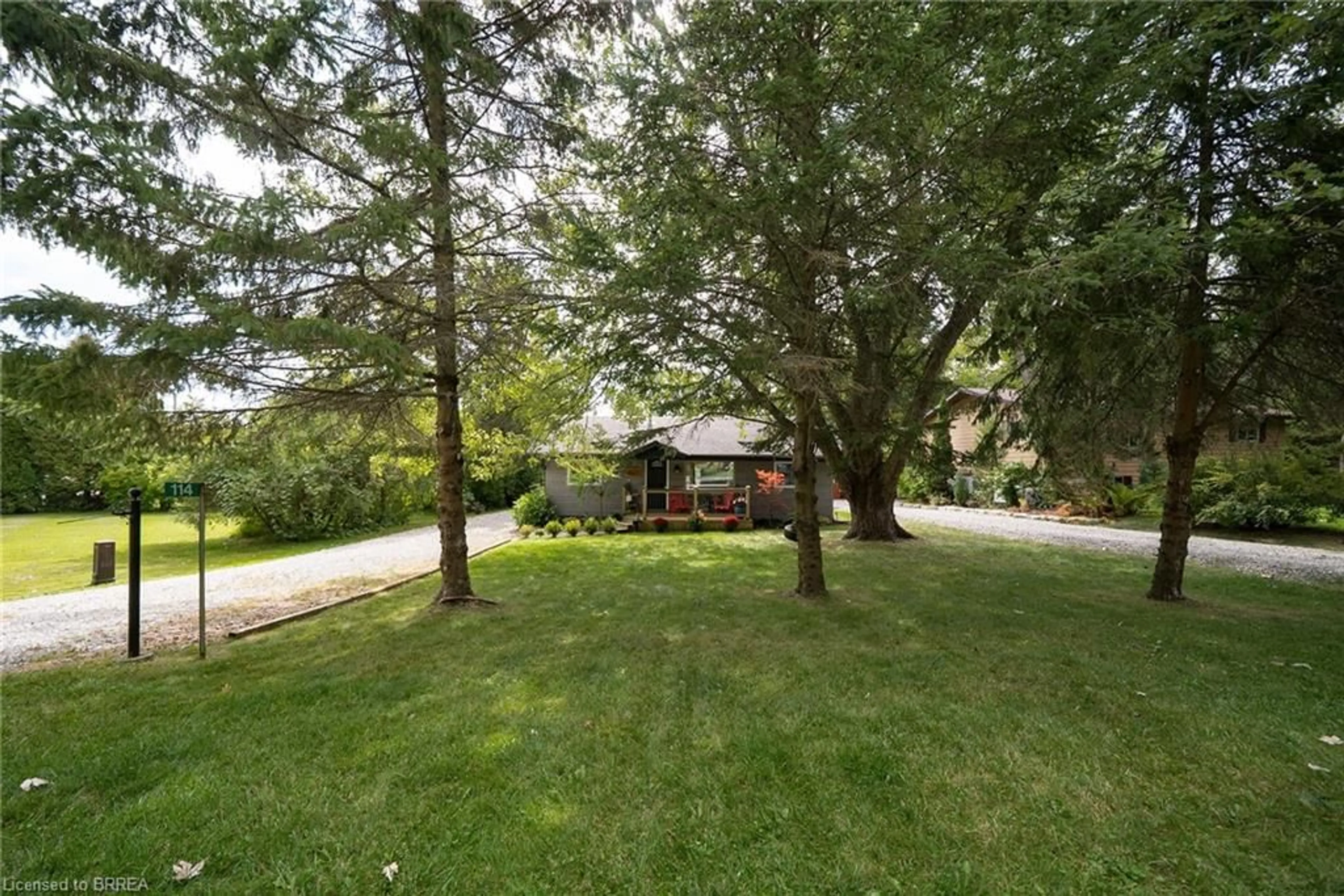 A pic from outside/outdoor area/front of a property/back of a property/a pic from drone, street for 114 Hillview Cres, Turkey Point Ontario N0E 1T0
