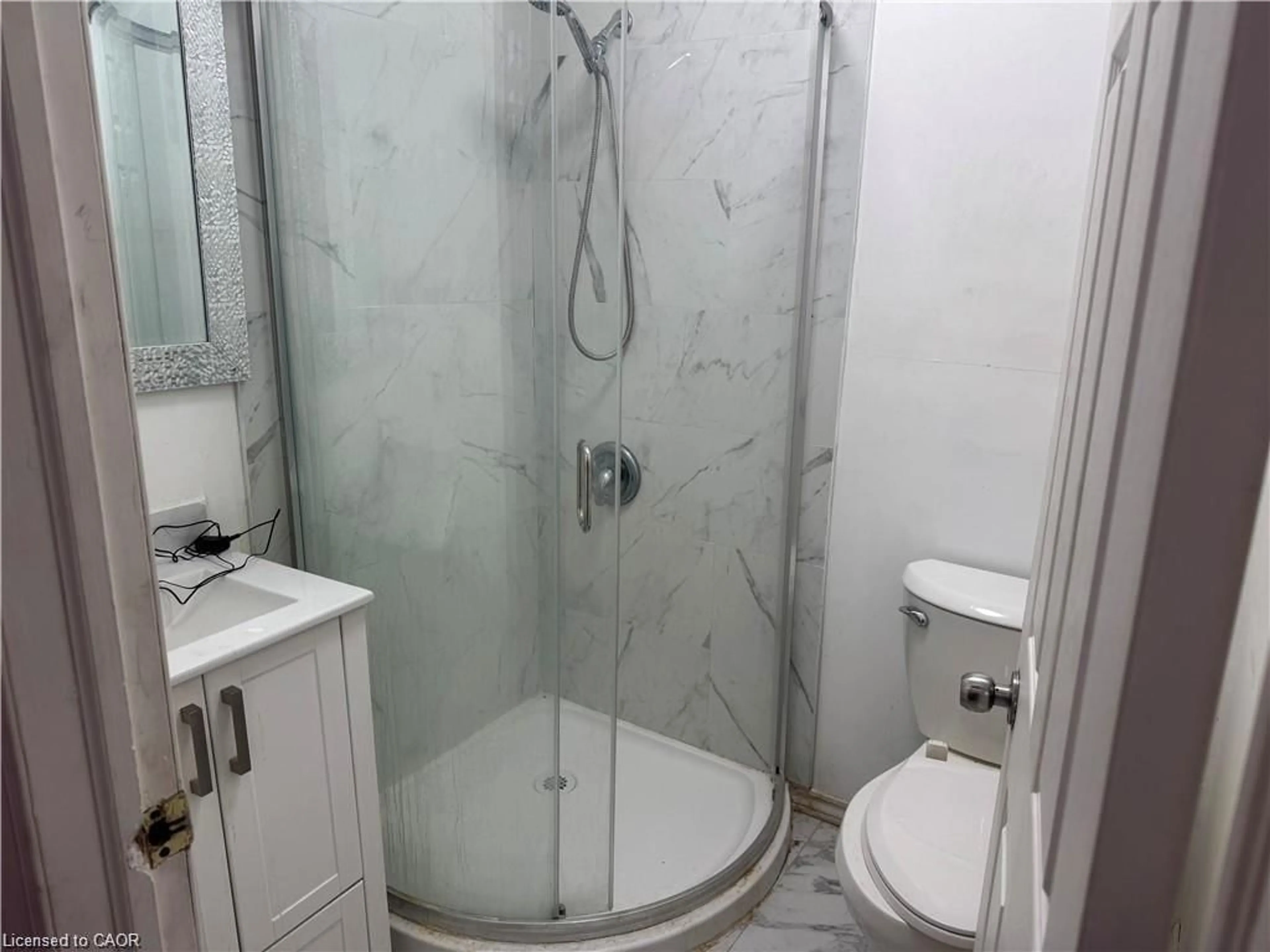 Standard bathroom, unknown for 23 Westchester Dr, Kitchener Ontario N2B 3T1