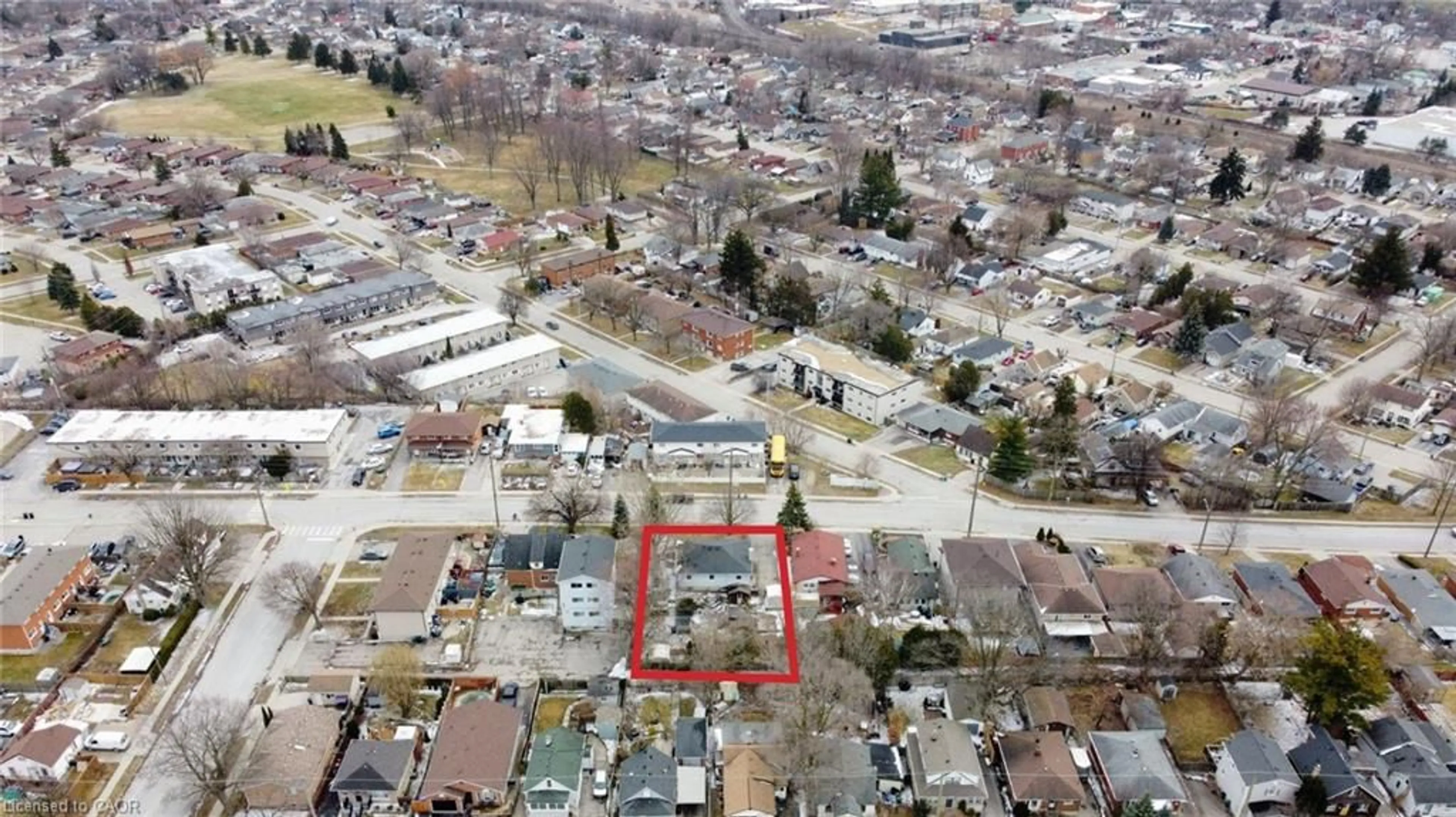 A pic from outside/outdoor area/front of a property/back of a property/a pic from drone, street for 65 Brooklyne Rd, Cambridge Ontario N1R 1C6