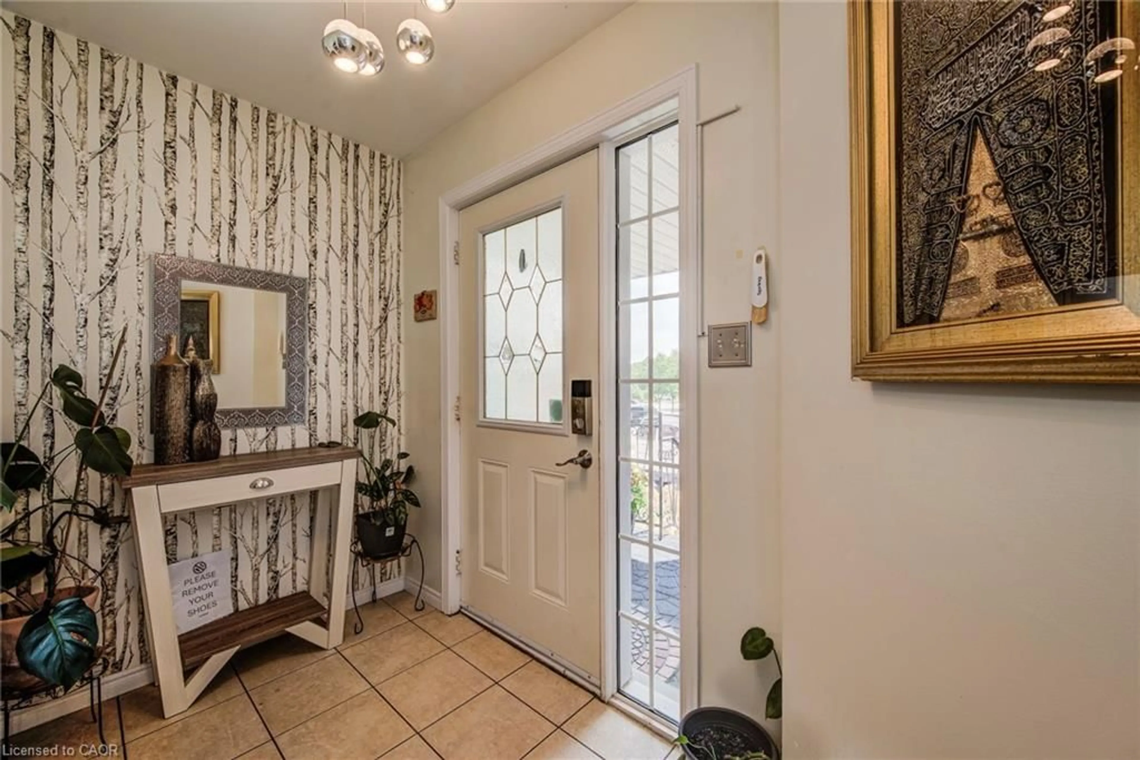 Indoor entryway for 160 Hidden Creek Dr, Kitchener Ontario N2N 3N6
