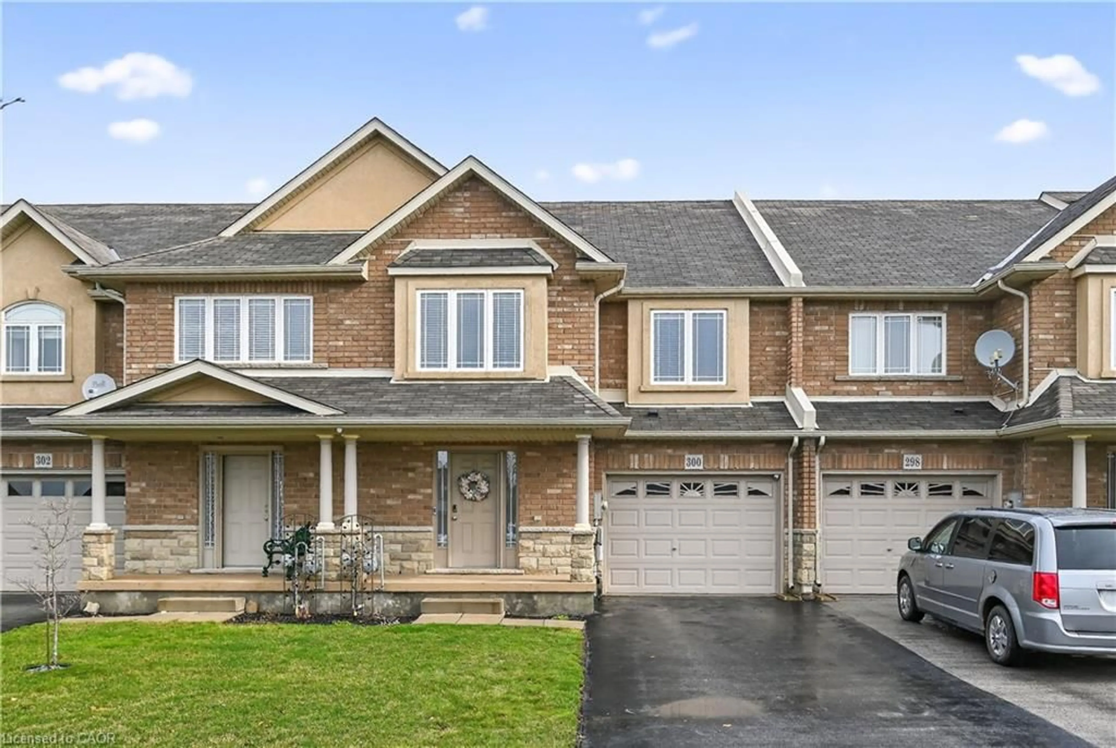 Home with brick exterior material, street for 300 Pinehill Dr, Stoney Creek Ontario L0R 1P0