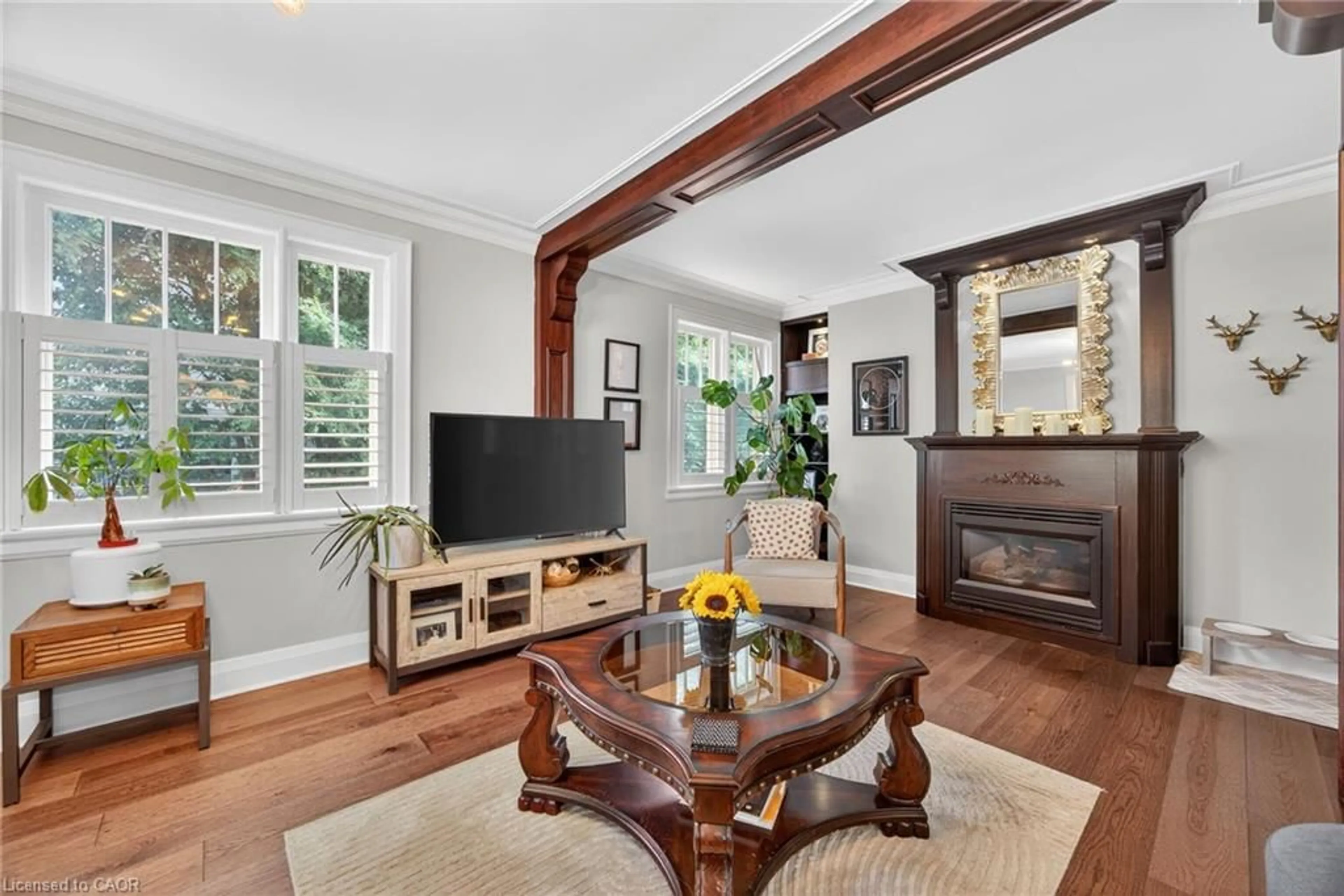Living room with furniture, unknown for 108 Owen St, Barrie Ontario L4M 3H7