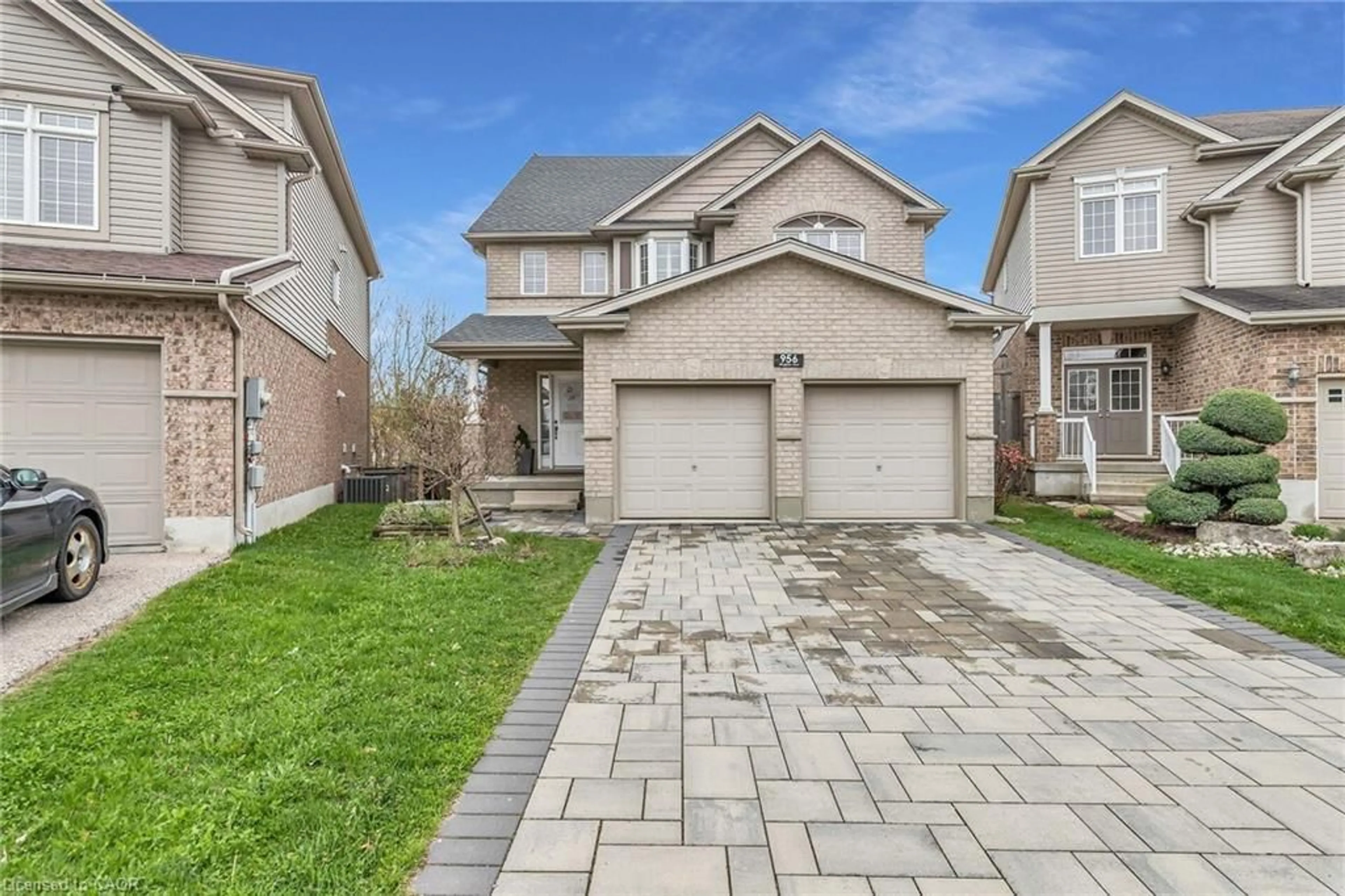 Home with brick exterior material, street for 956 Banffshire Crt, Kitchener Ontario N2R 1W8