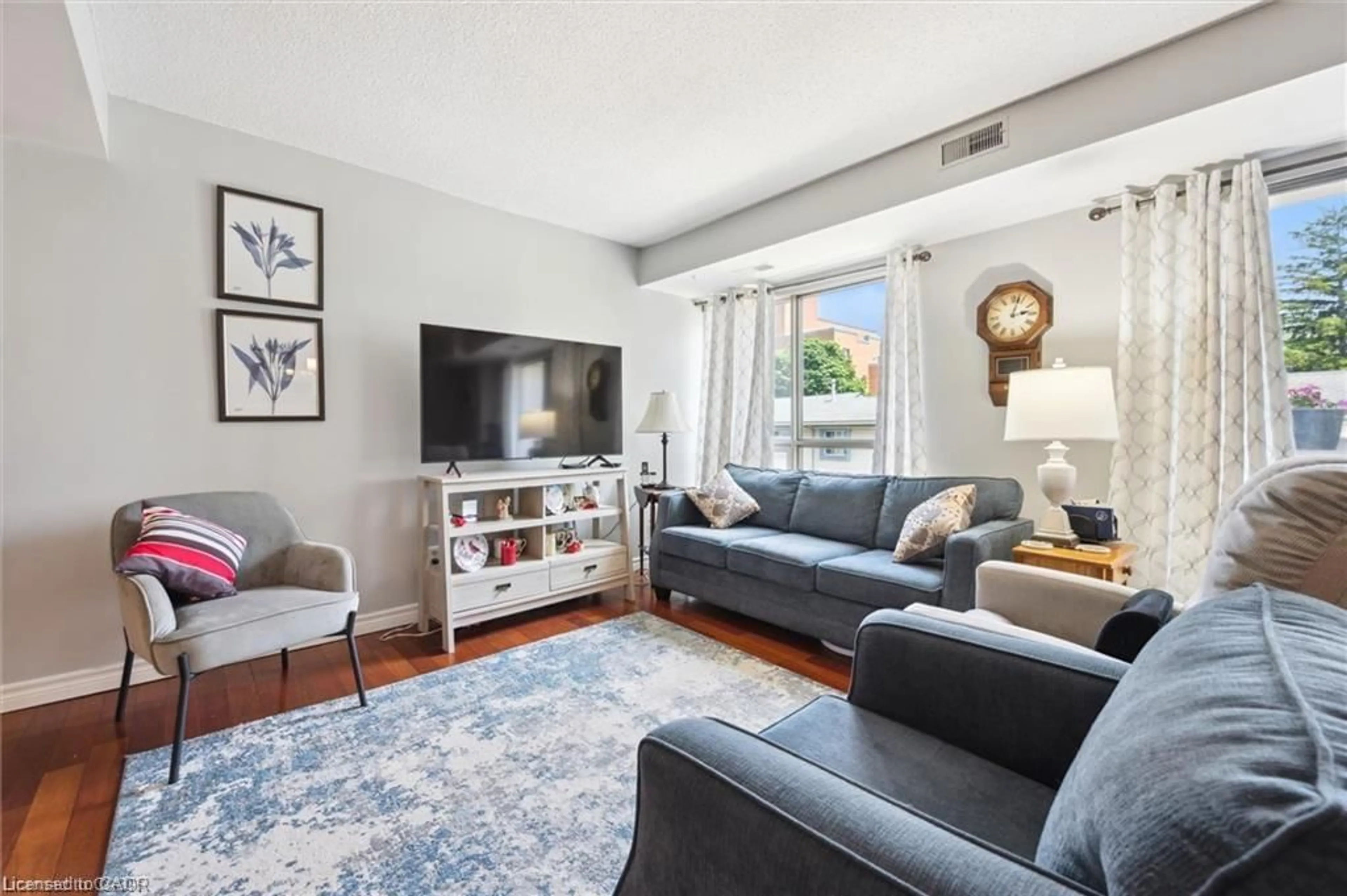 Living room with furniture, unknown for 3267 King St #204, Kitchener Ontario N2A 4A4