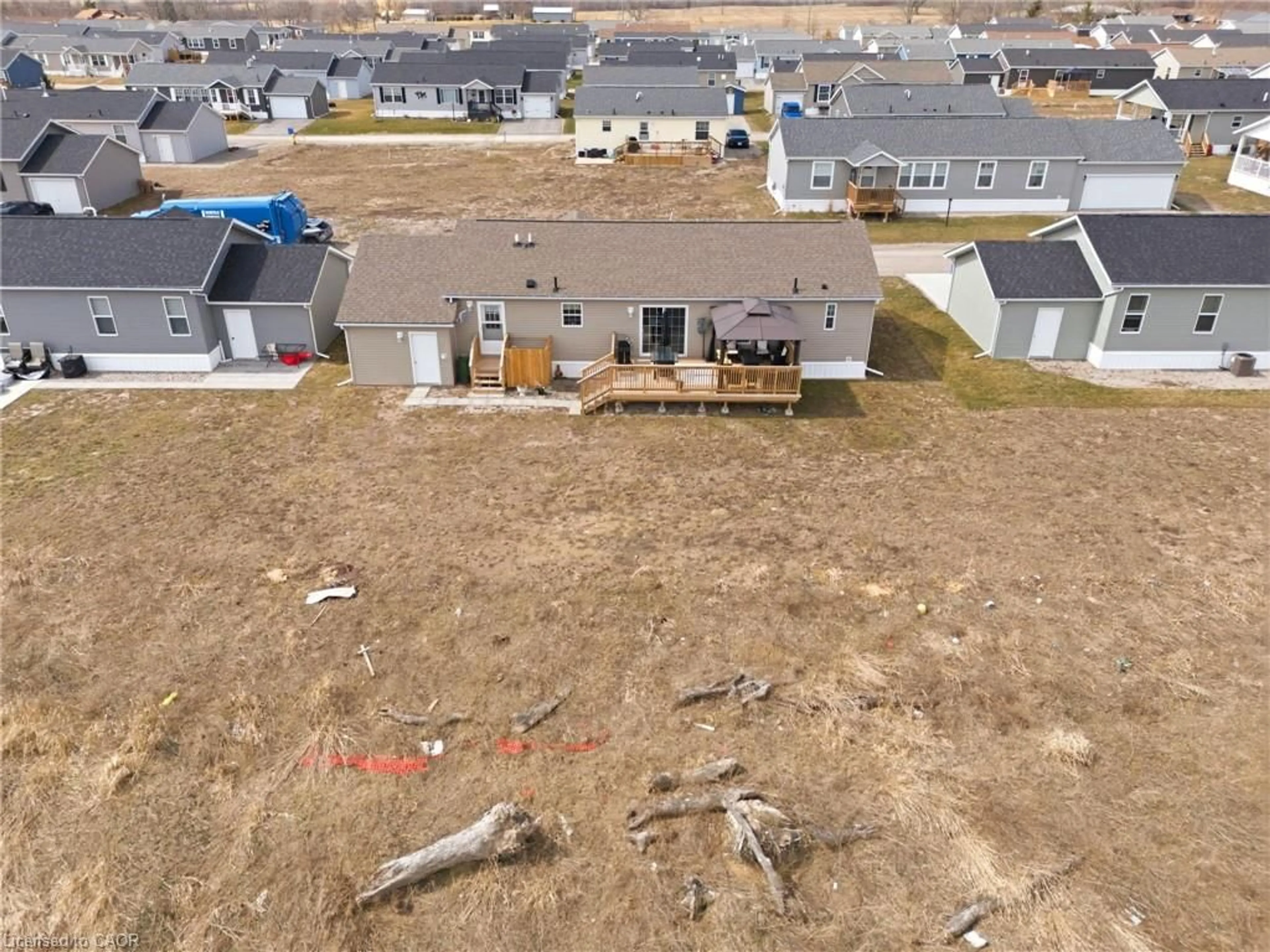 A pic from outside/outdoor area/front of a property/back of a property/a pic from drone, unknown for 20 Hickory Hollow, Nanticoke Ontario N0A 1L0