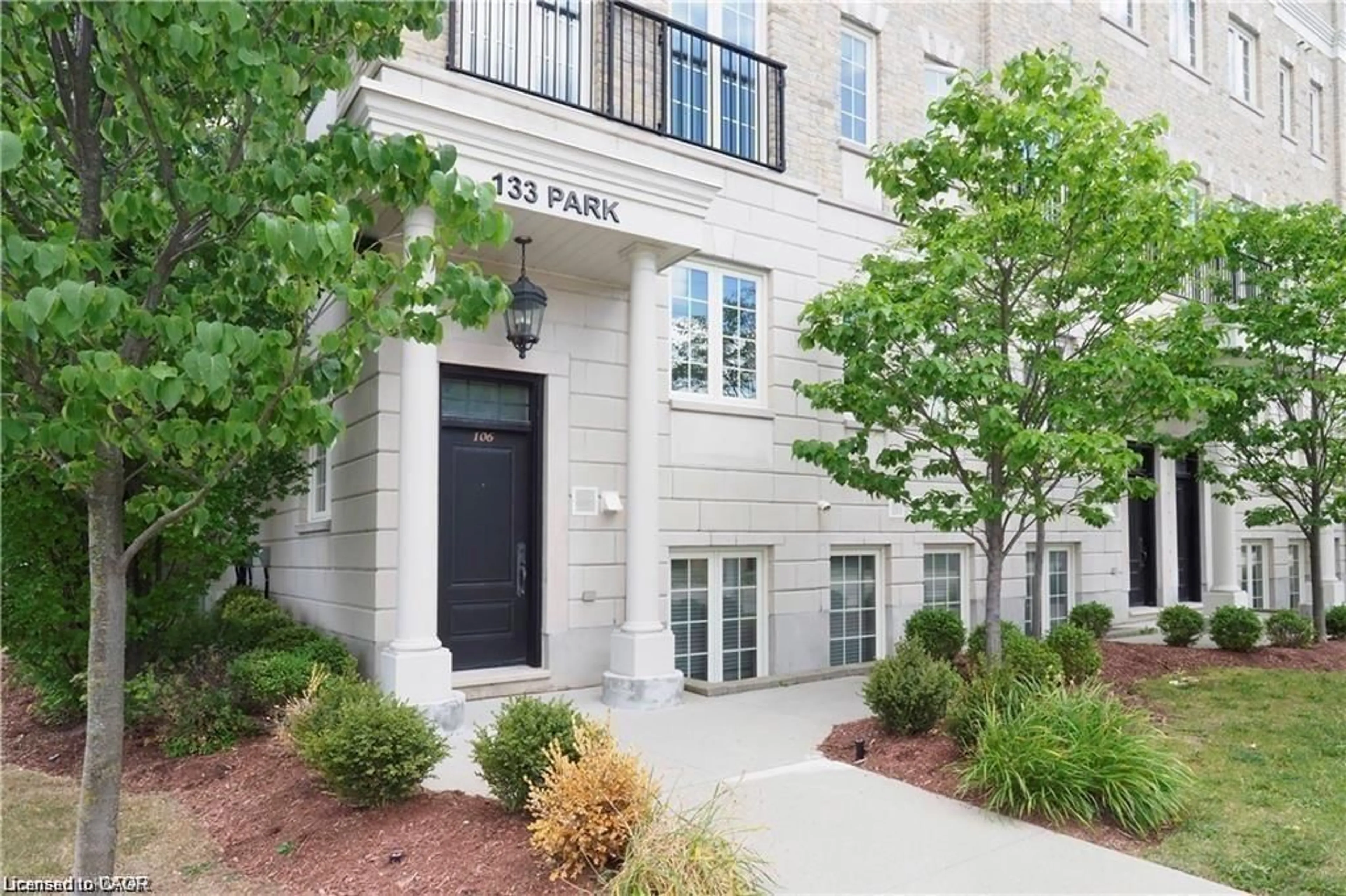 Unknown for 133 Park St #106, Waterloo Ontario N2L 6L7